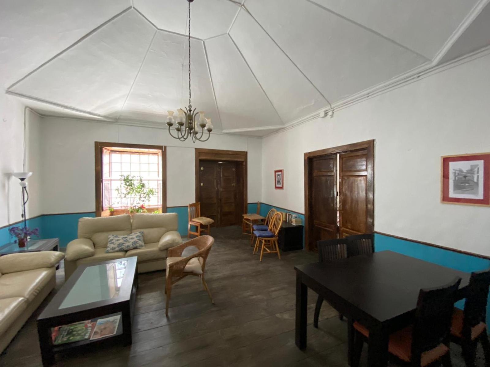 Double Room - Photo 3