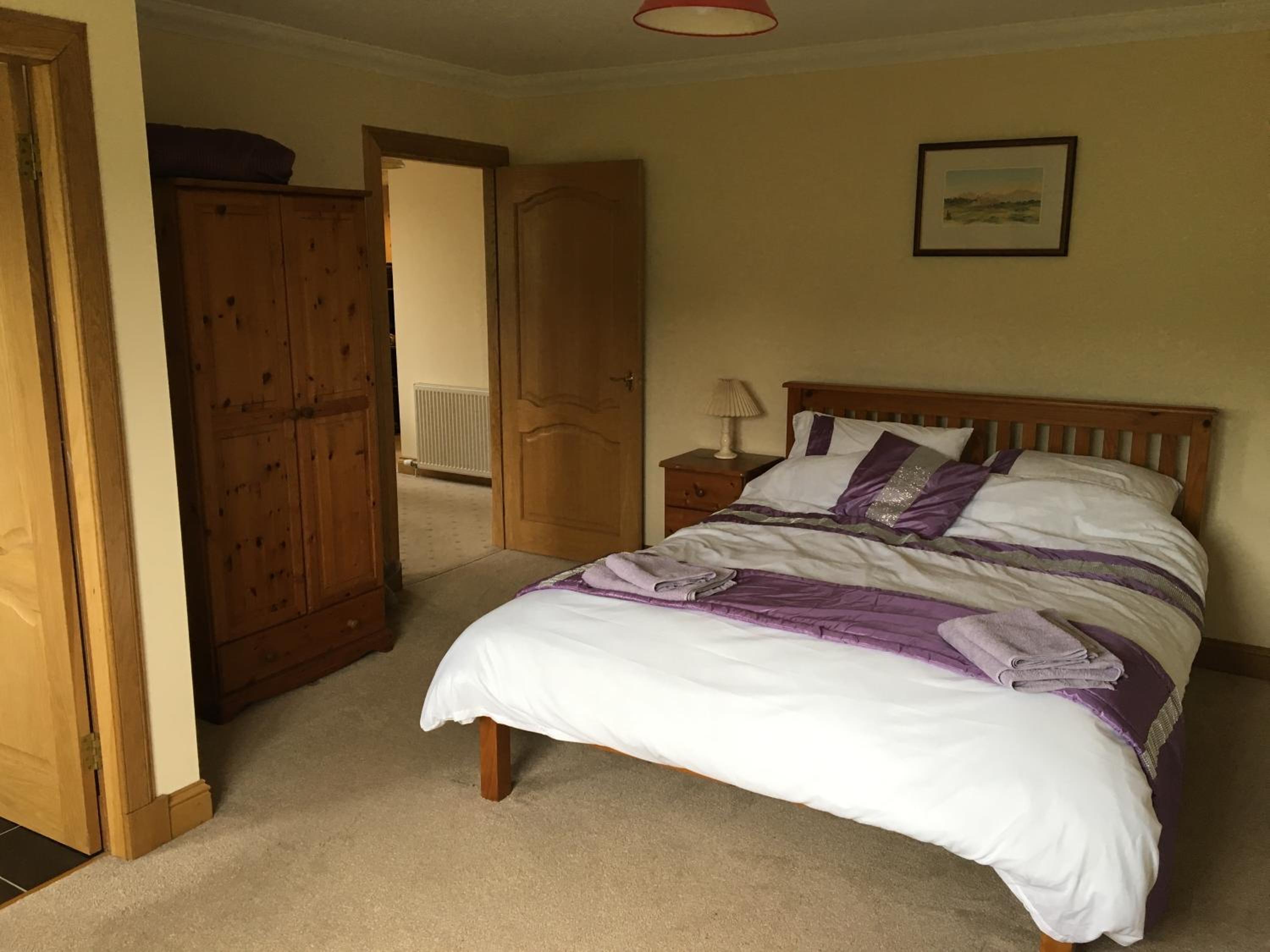Quadruple Room with Private Bathroom