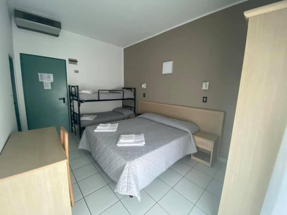 Triple Room photo 1