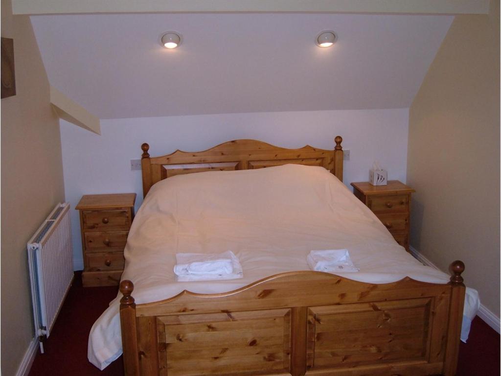 Superior Family Room - Photo 6