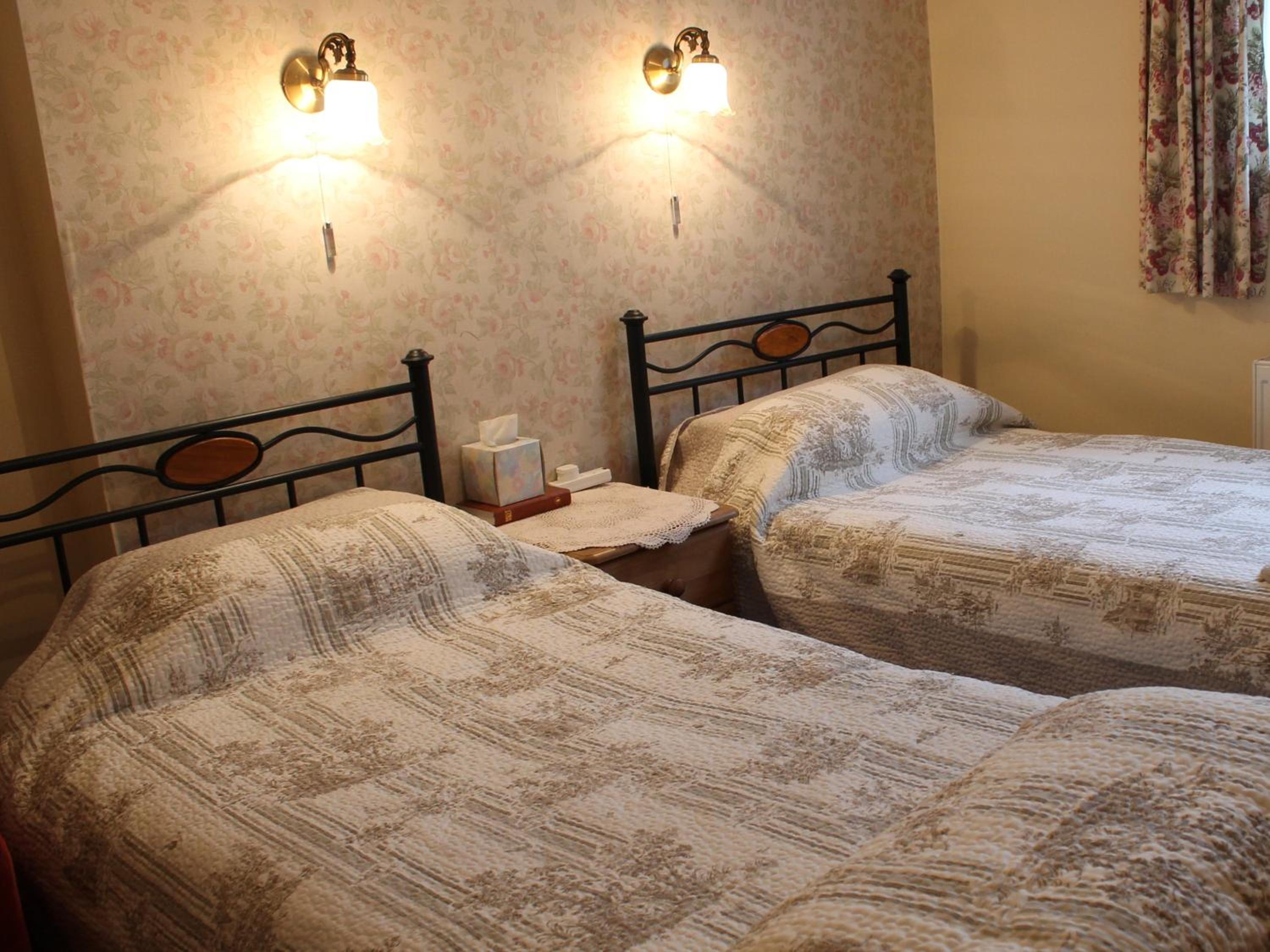 Standard Twin Room photo 1