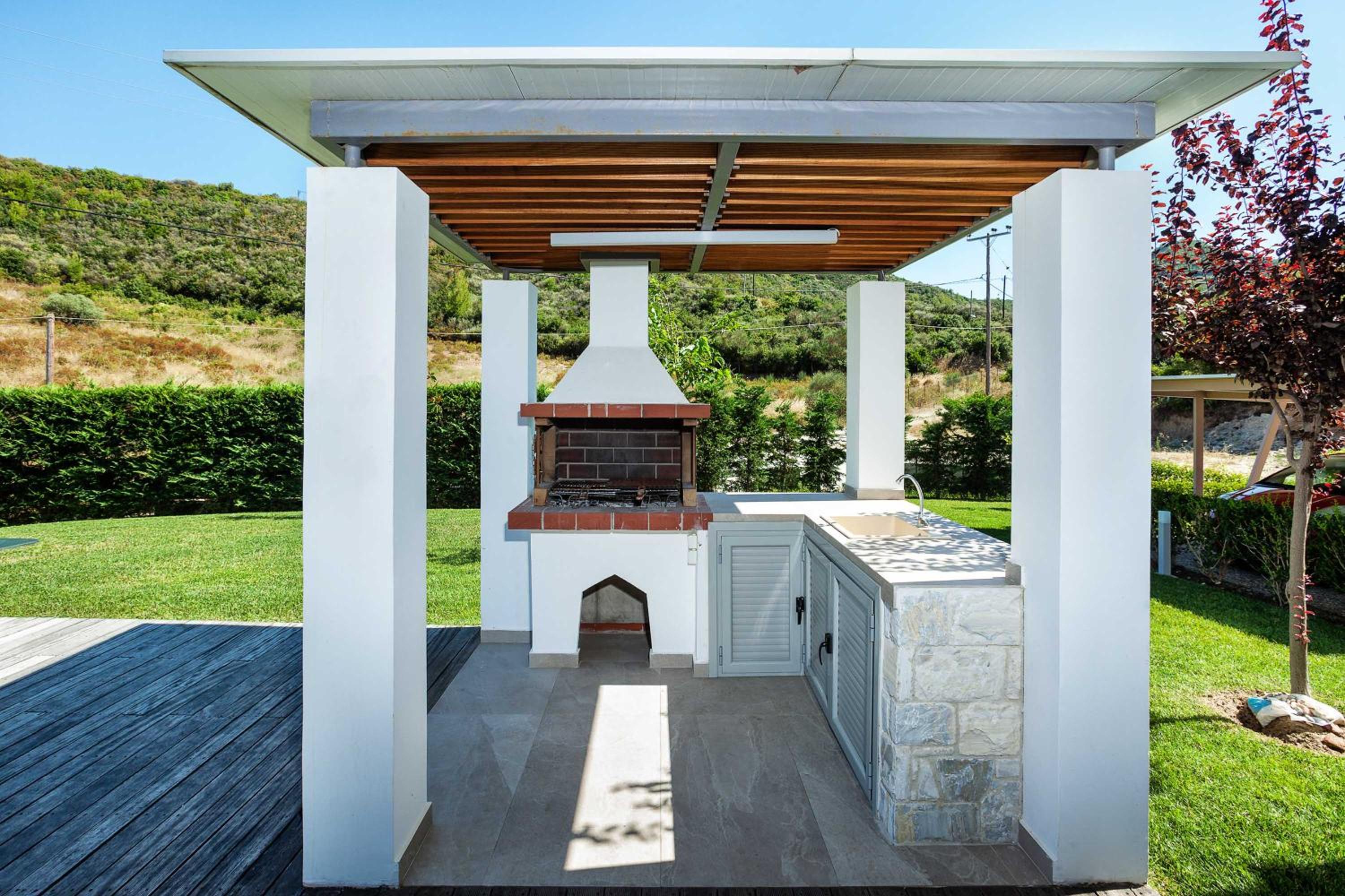 Deluxe Villa with Garden and Private Pool photo 2