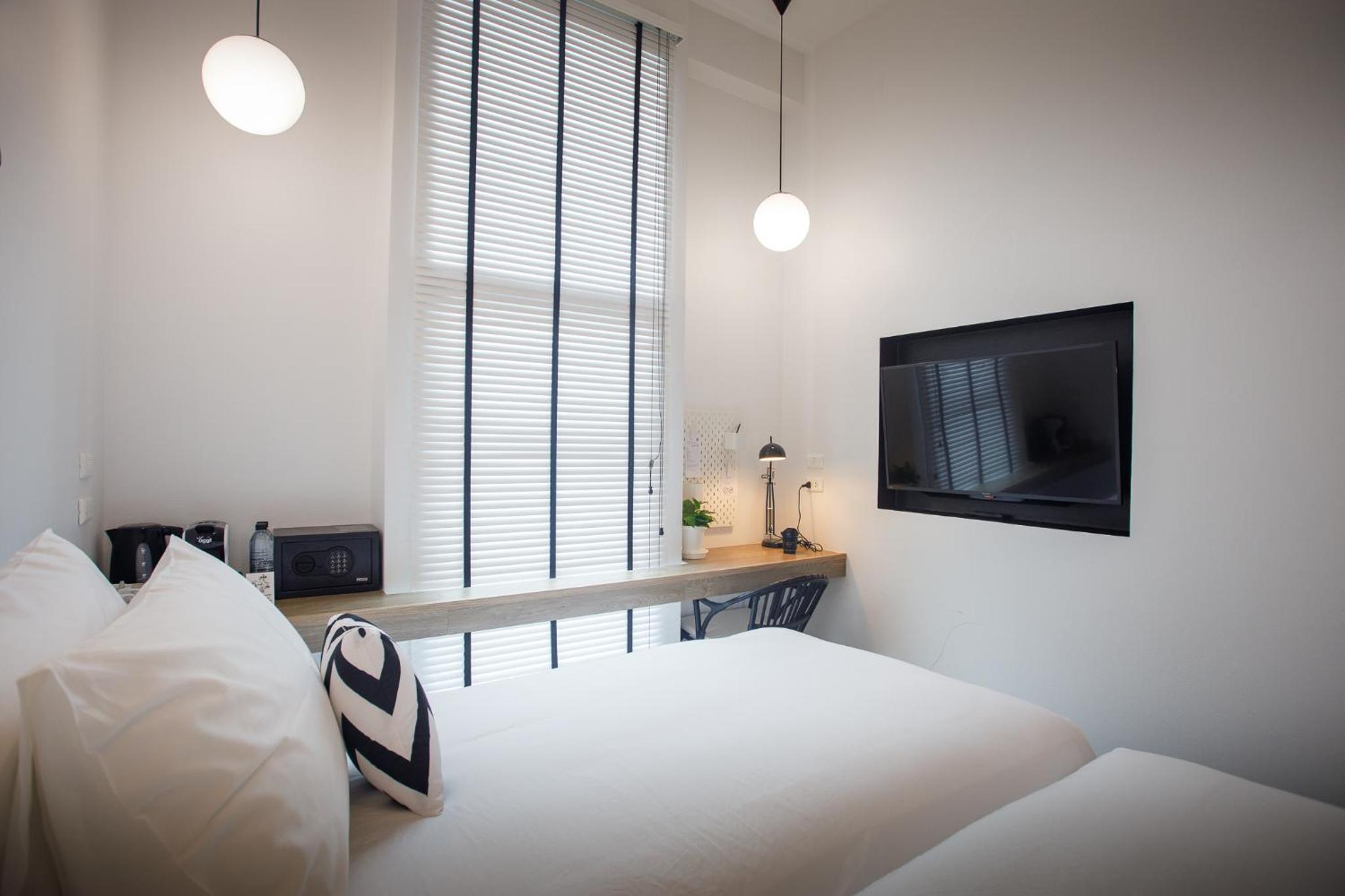 Deluxe Twin Room - Photo 8