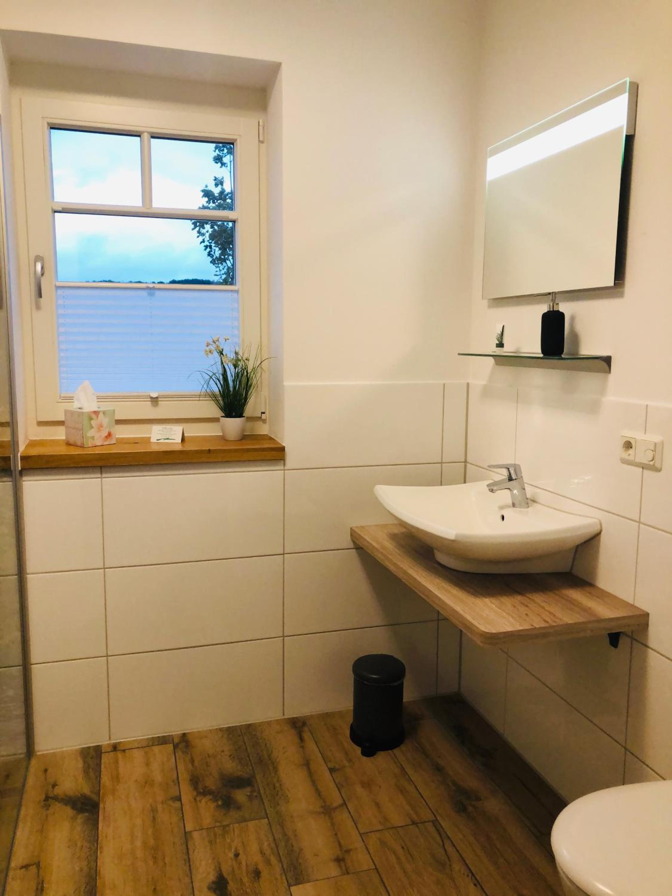 Double Room with Private Bathroom - Photo 3