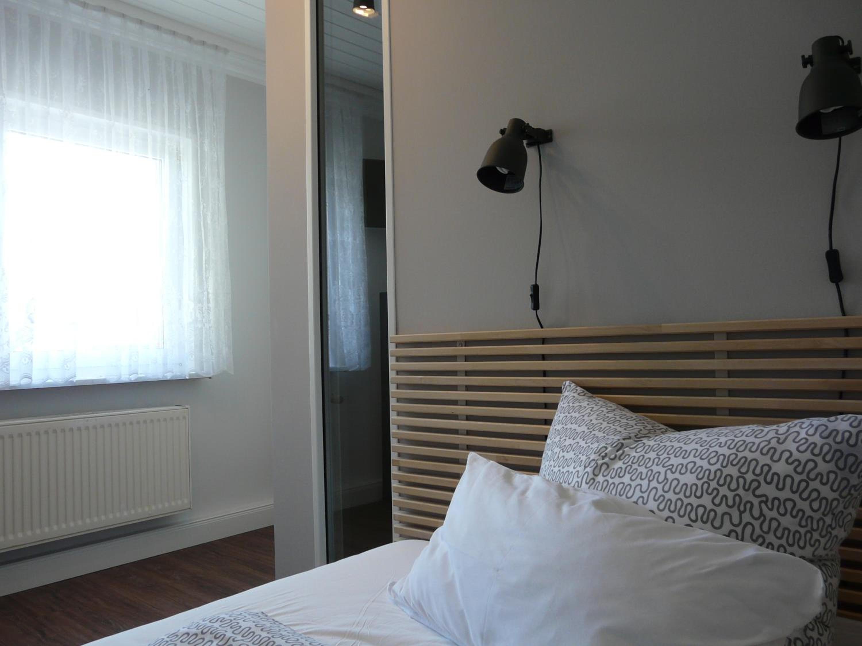 Single Room with Private Bathroom photo 2