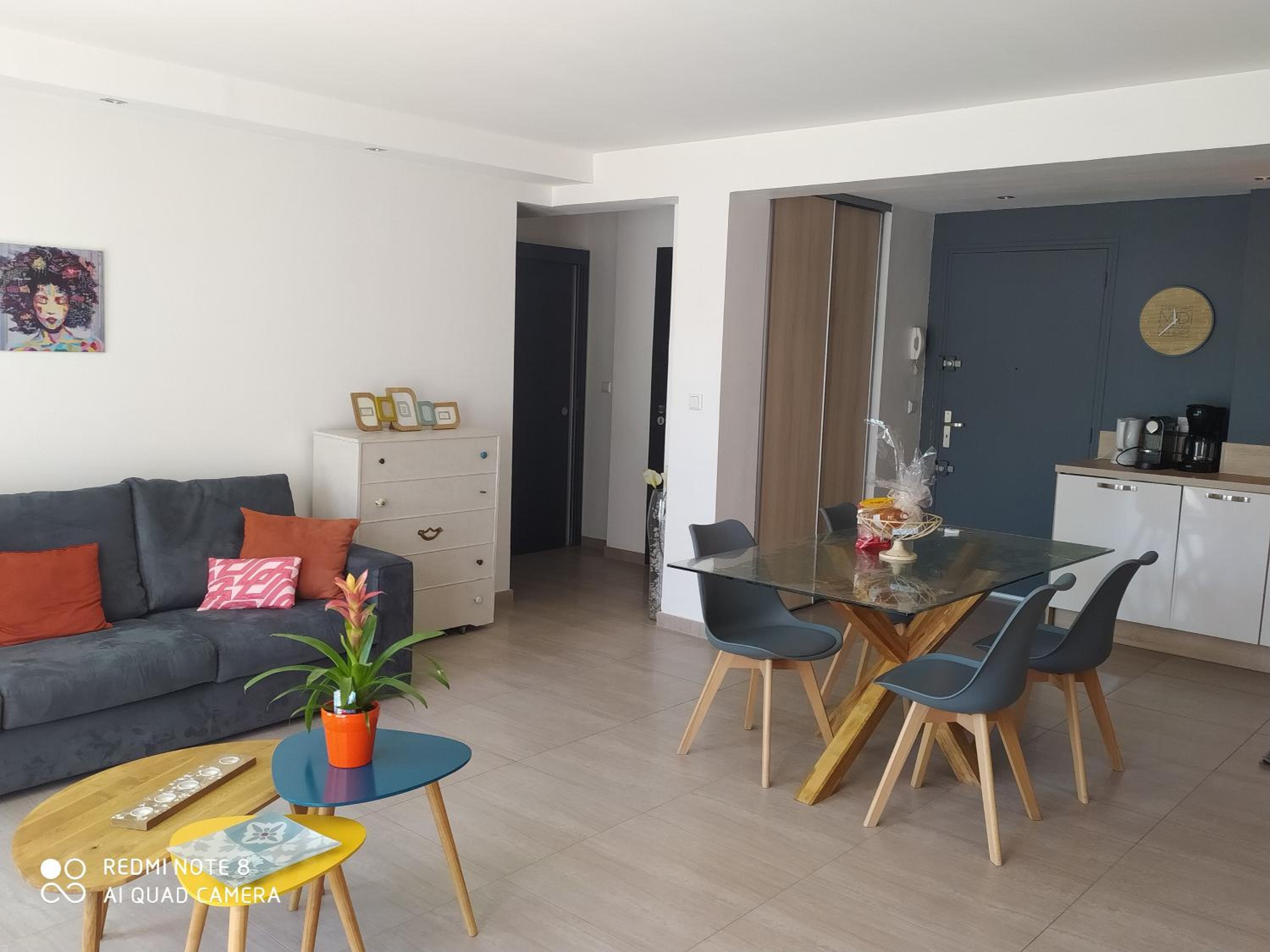 Apartment with Garden View