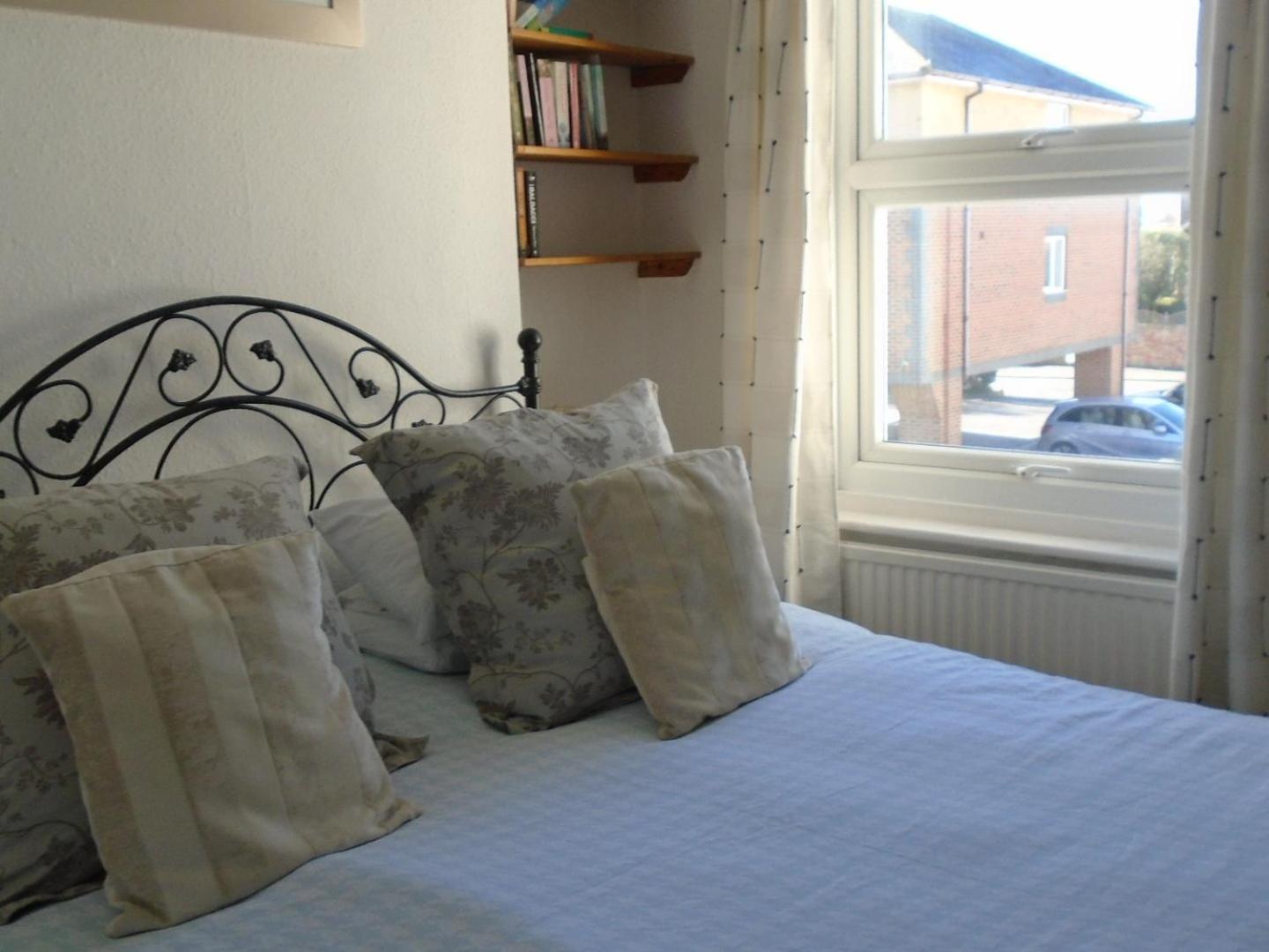 Deluxe Double Room with Bath photo 2