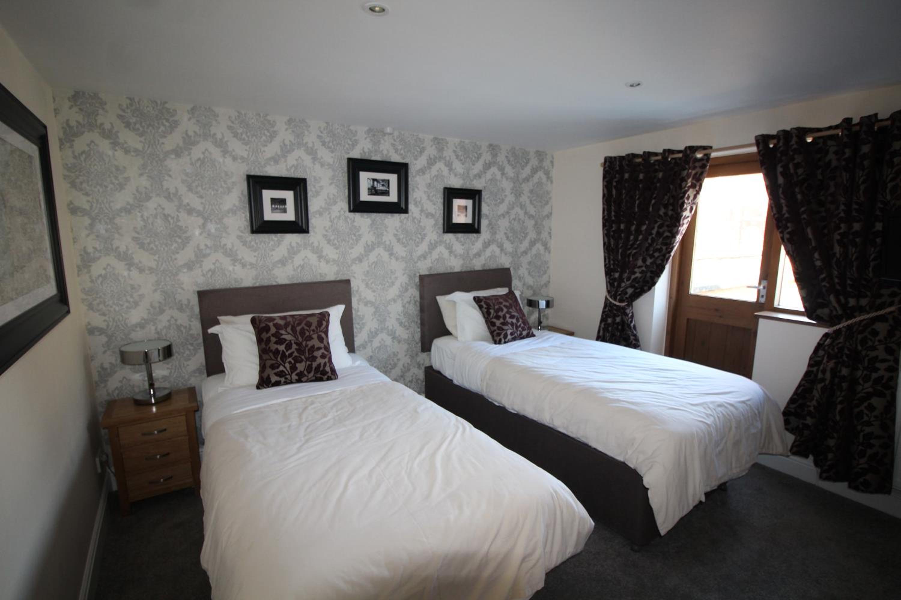Superior Twin Room photo 1