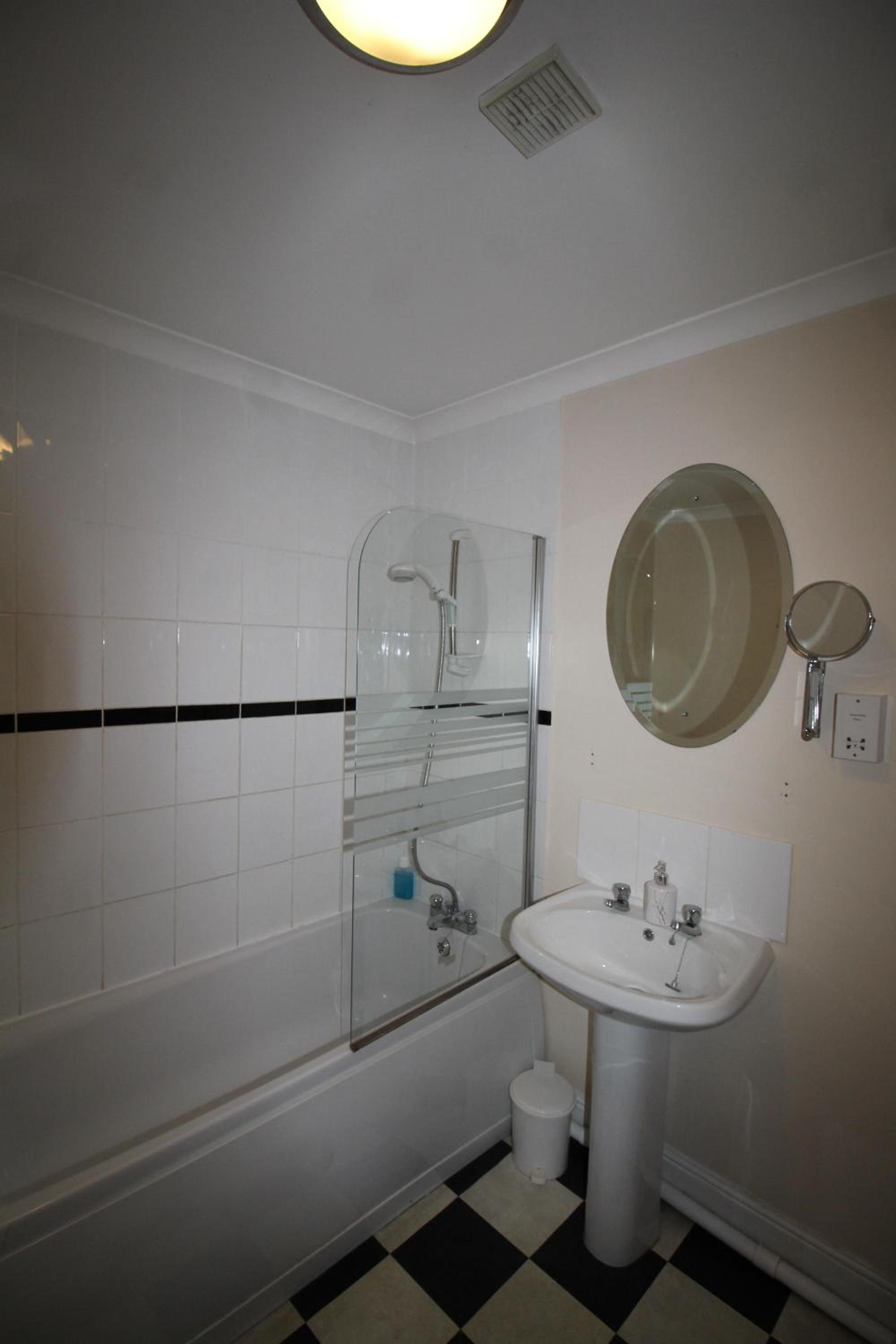 Standard Twin Room photo 2