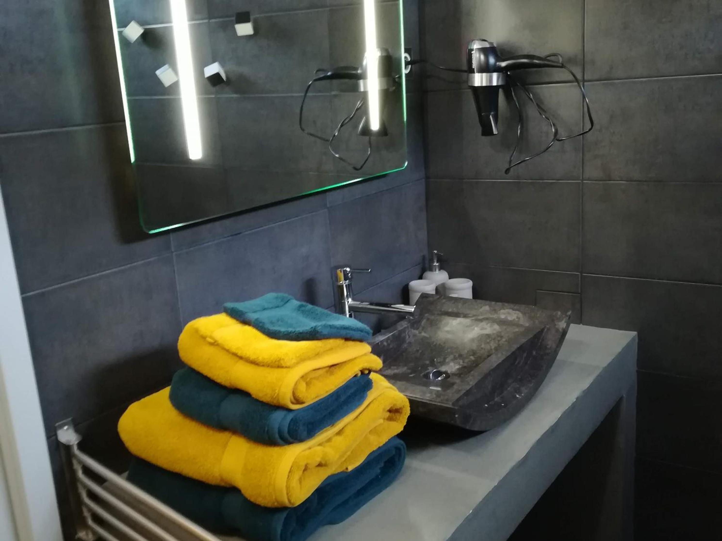 Double Room with Private Bathroom photo 3