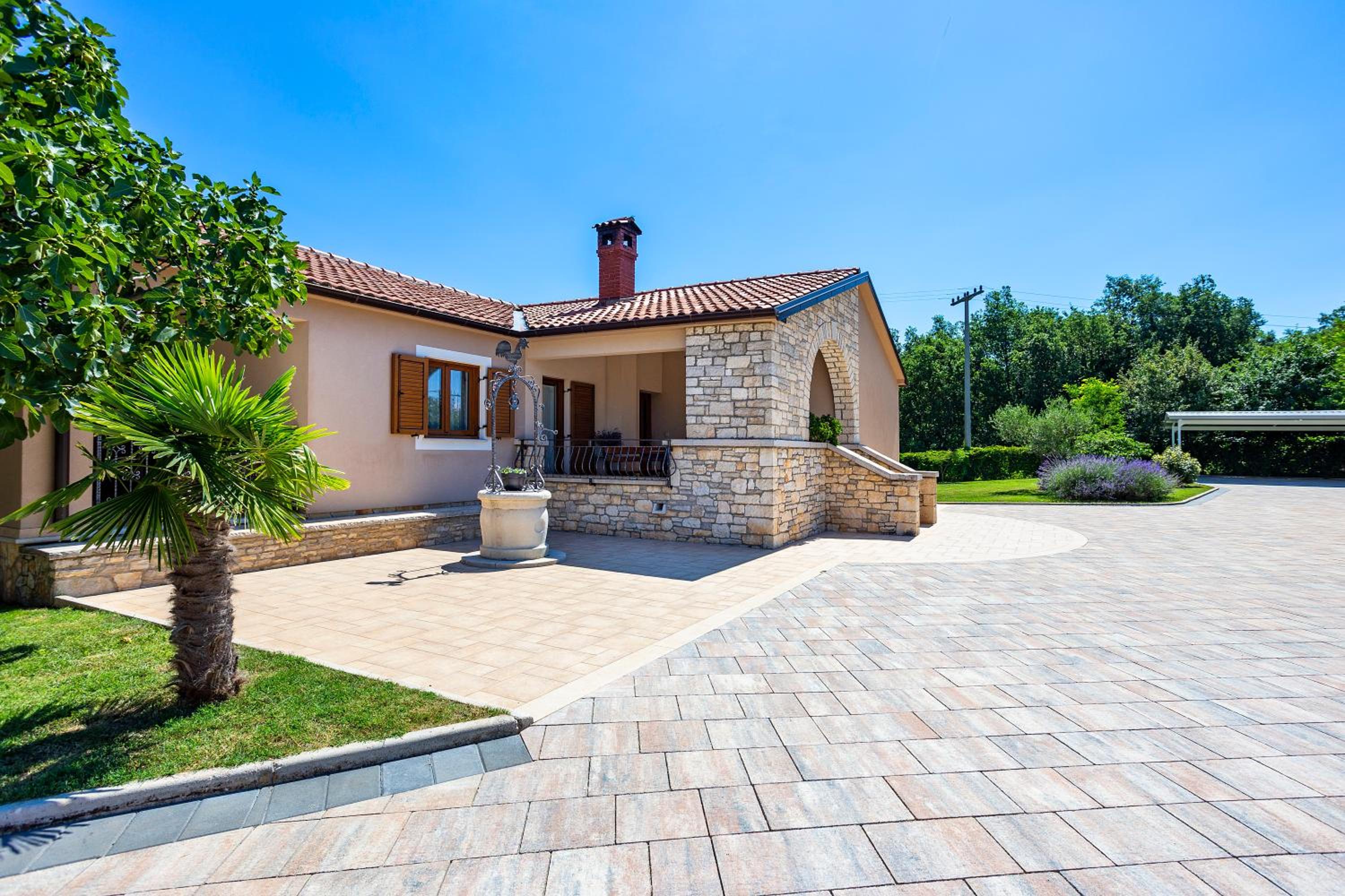 Four Bedroom Villa  photo 3