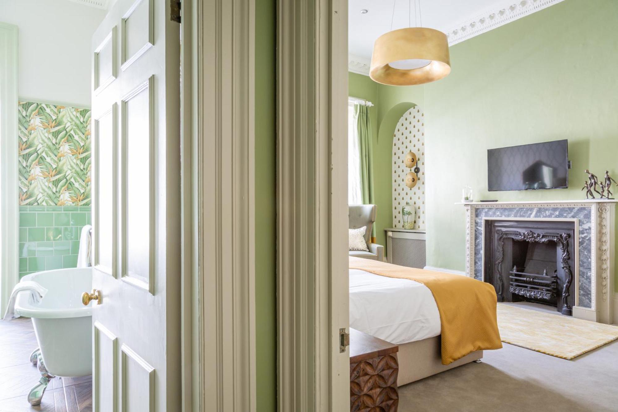 Master Deluxe Room - Photo 5