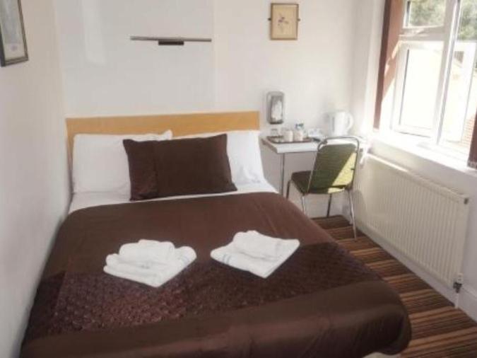 Small Double Room photo 2
