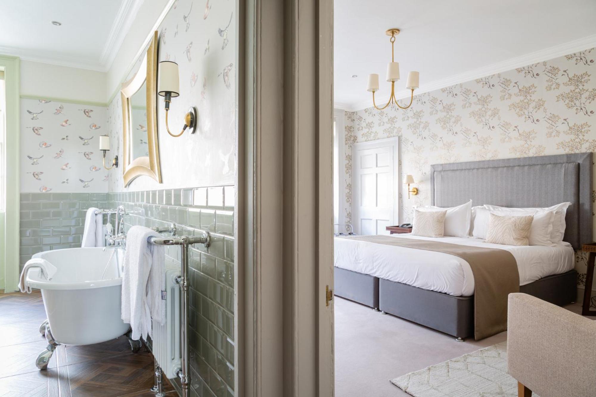 Master Deluxe Room - Photo 9