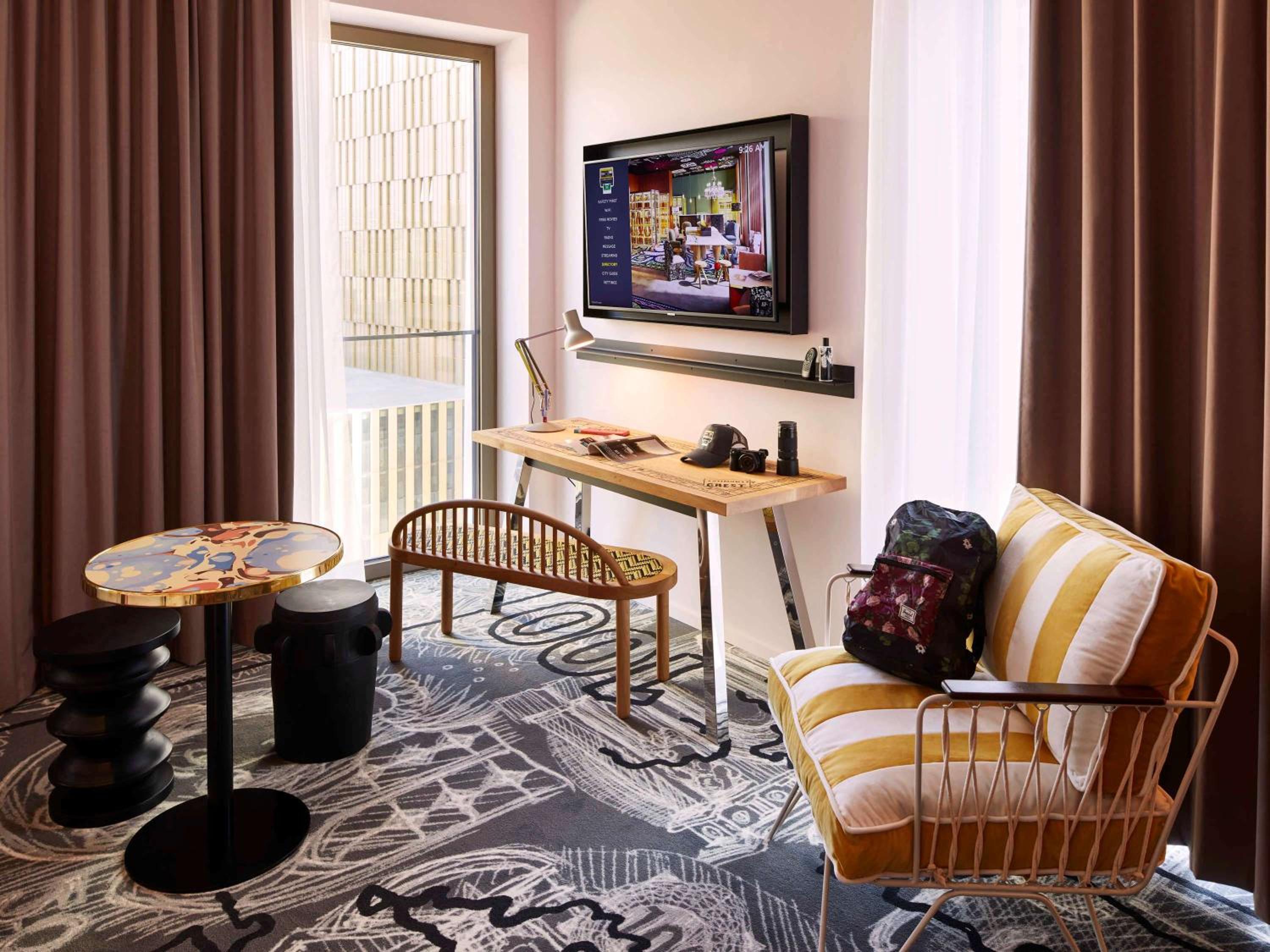 Large Double Room - Photo 4