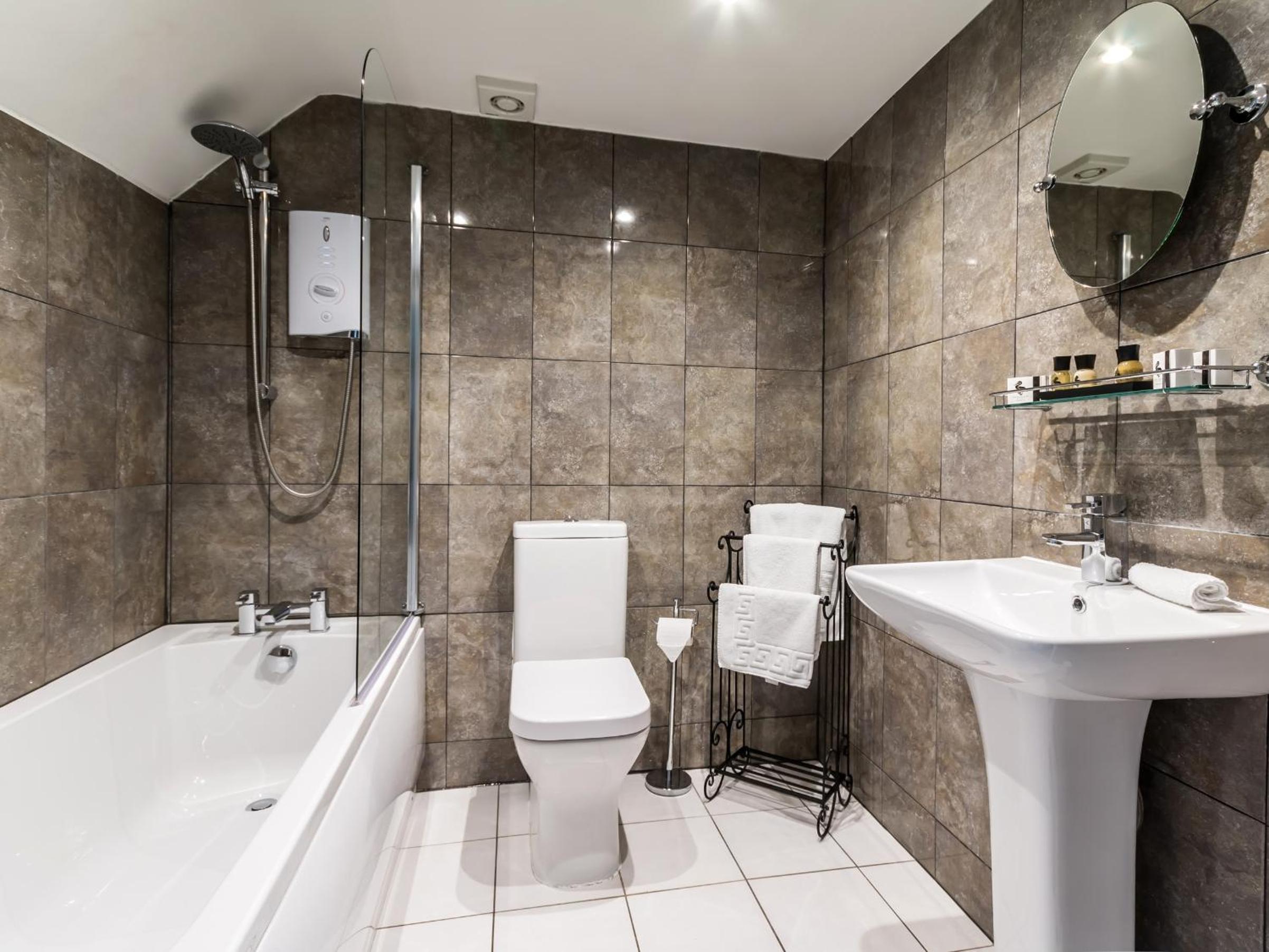 Double Room with Private Bathroom photo 2