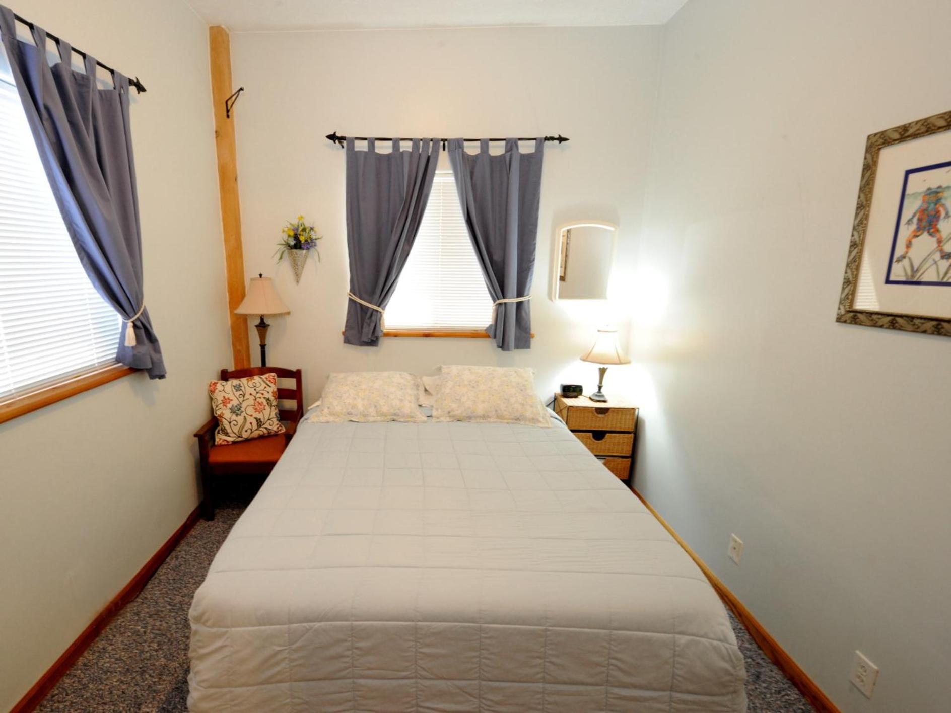 Double Room with Private Bathroom - Photo 1