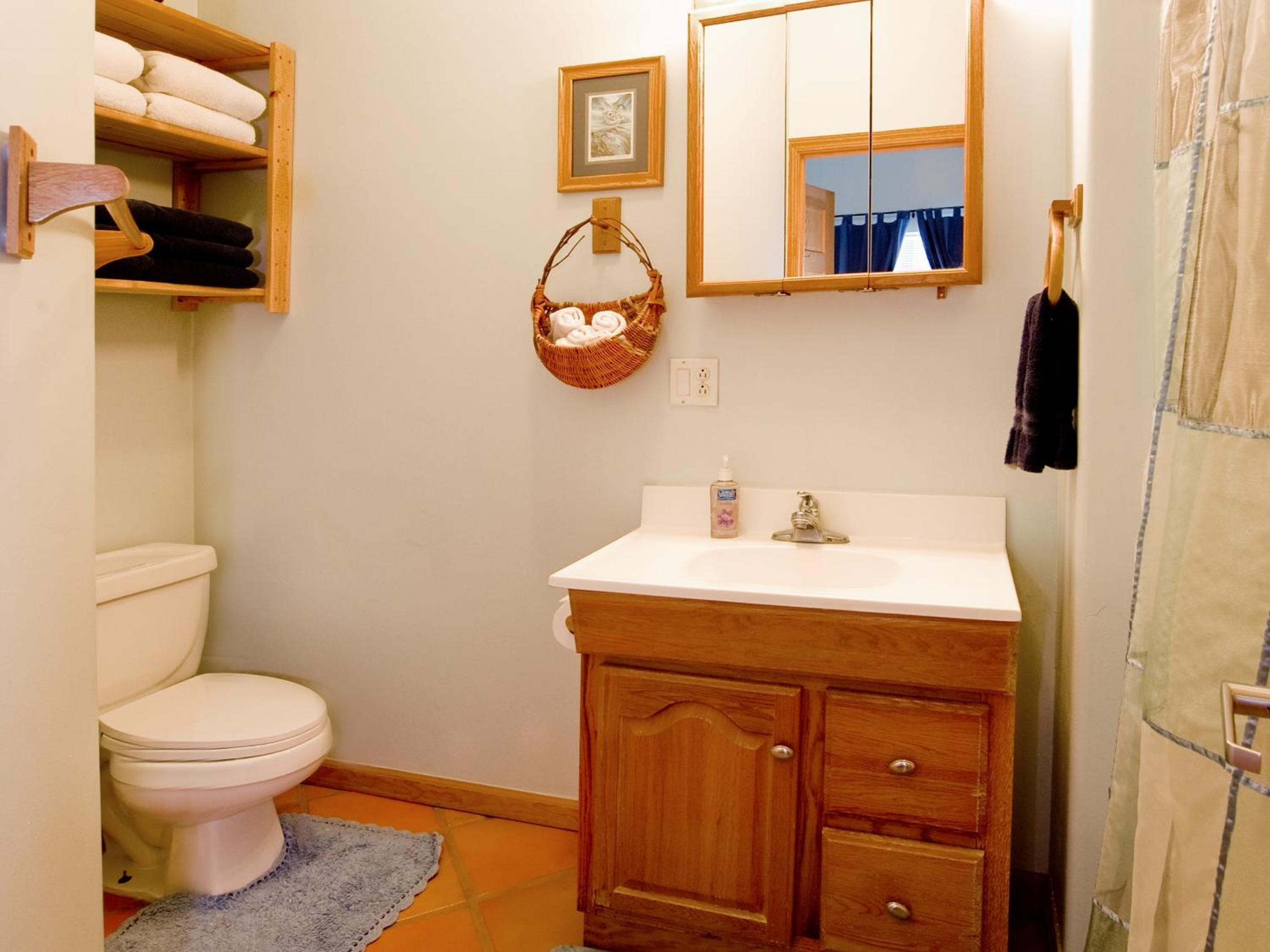 Double Room with Private Bathroom - Photo 5
