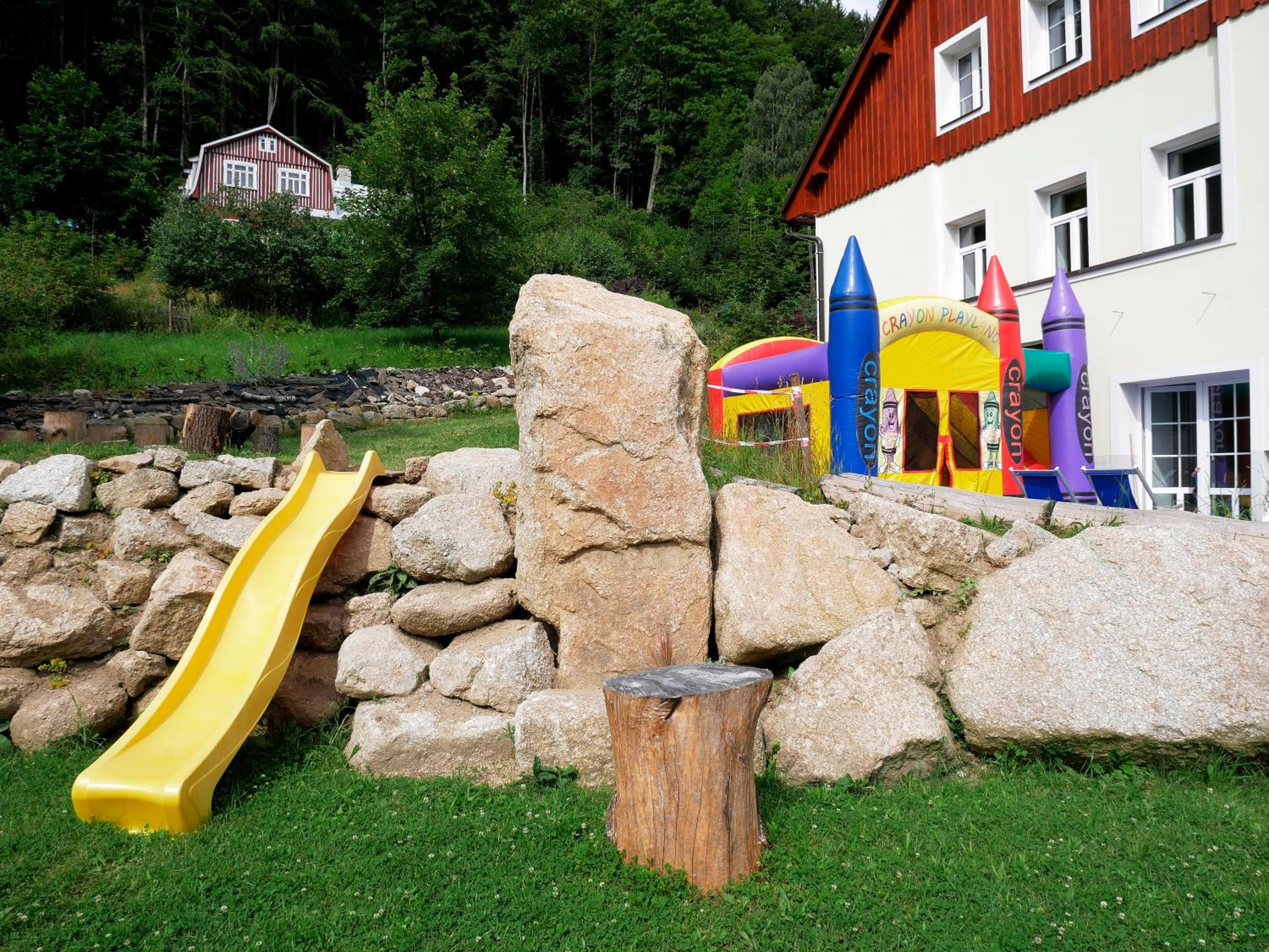 Apartment with Forest View and Terrace - Photo 37