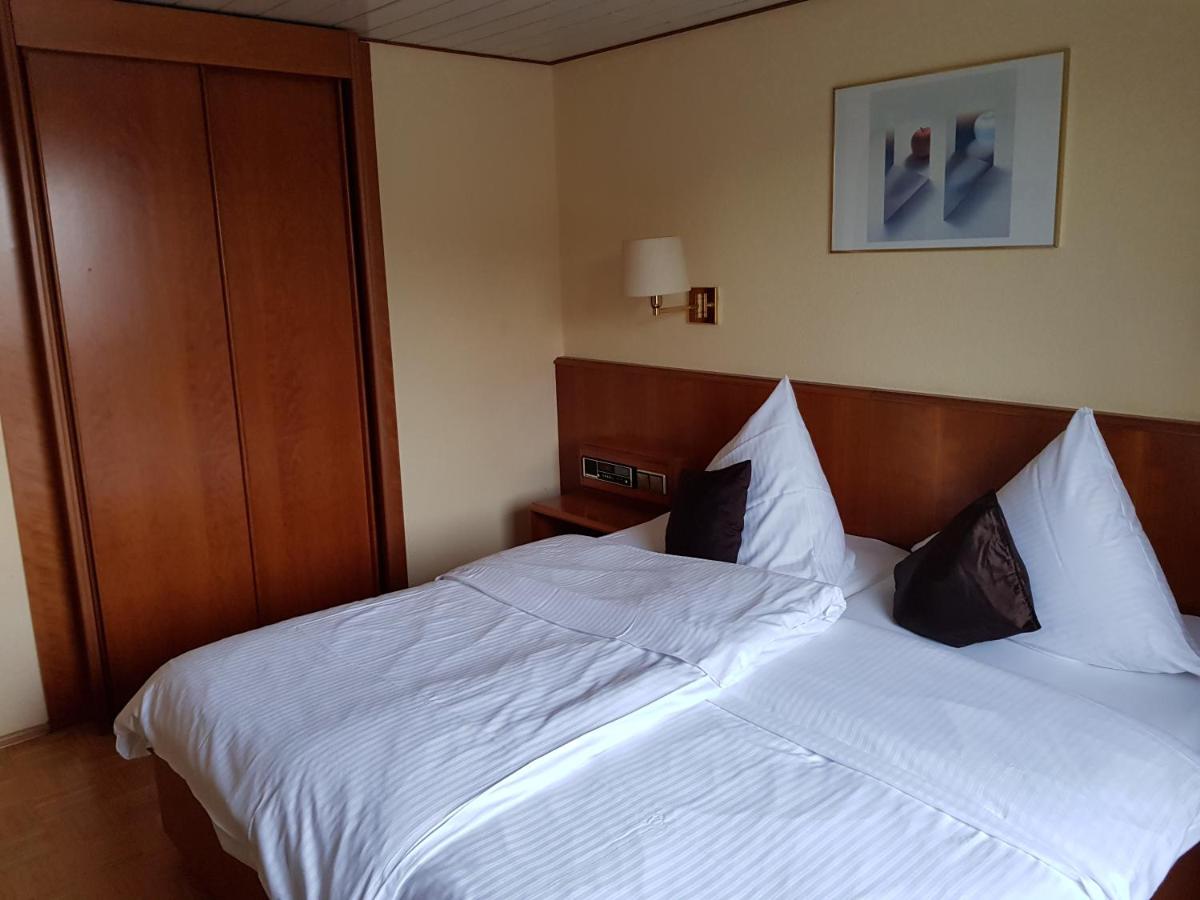 Standard Double Room photo 3