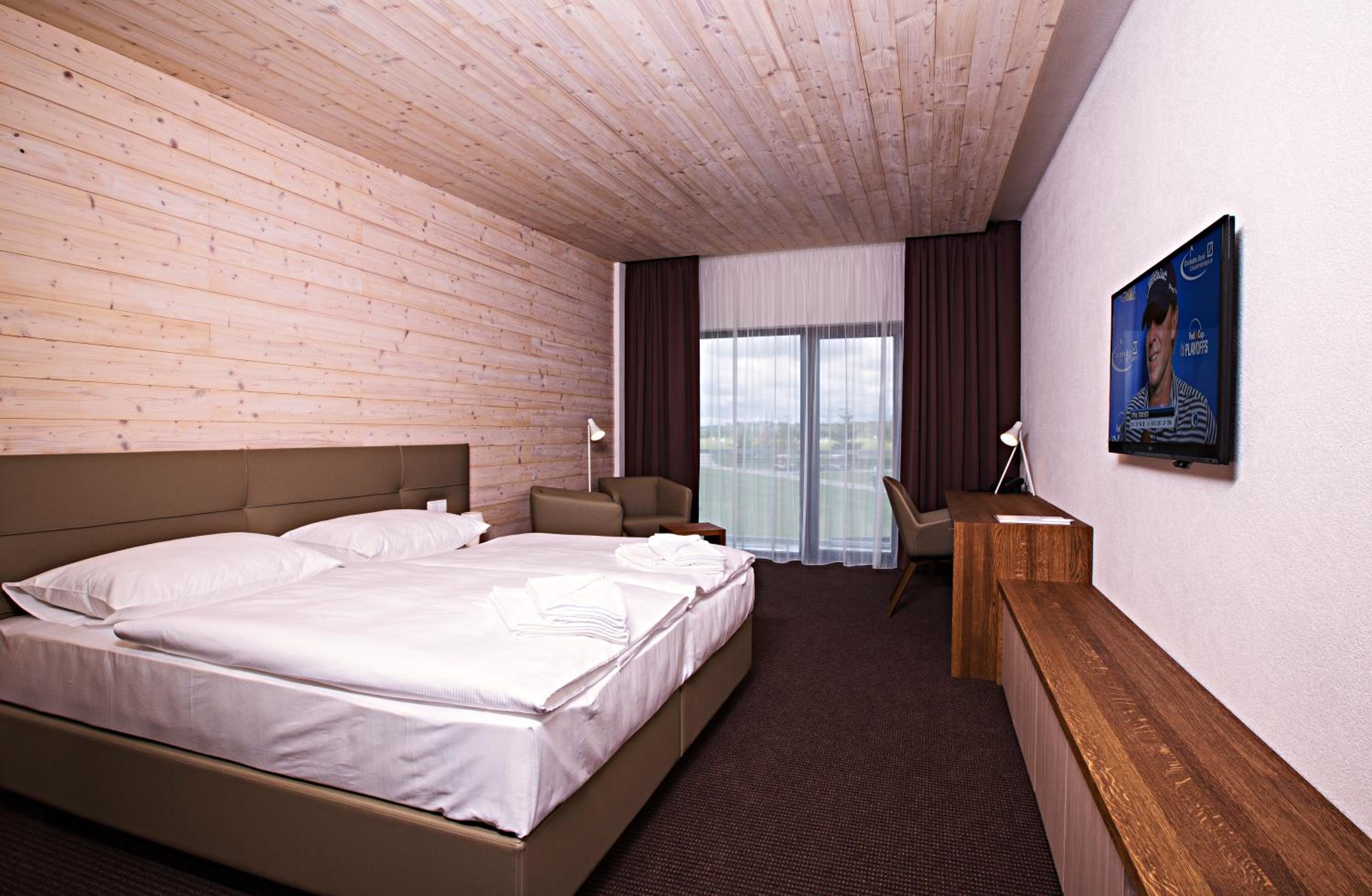 Double or Twin Room with Balcony - Photo 1