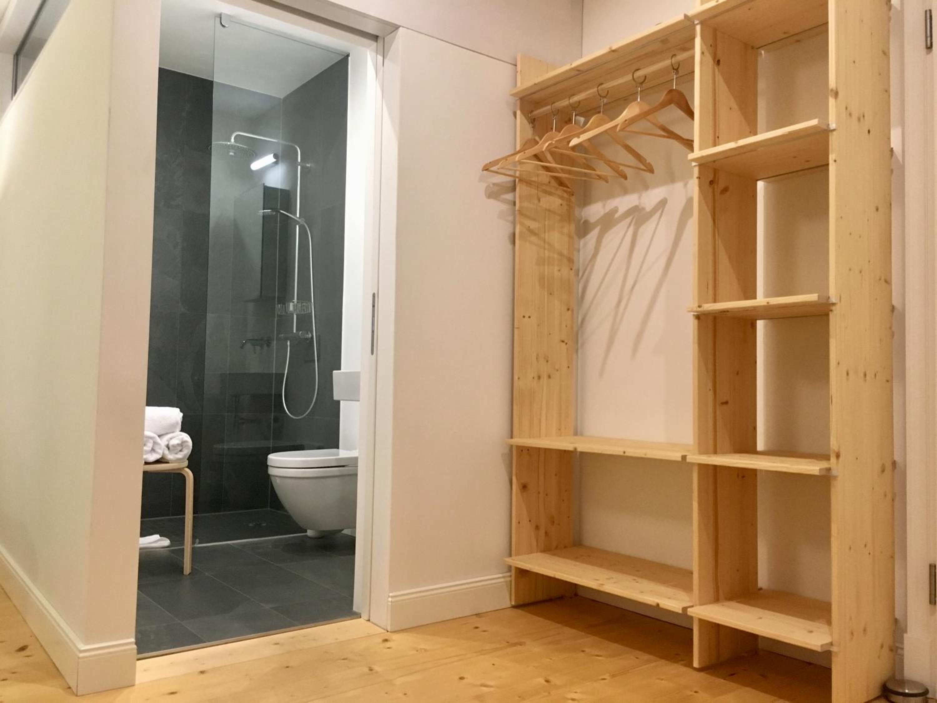 Deluxe Room (1 adult + 1 child) - Photo 5