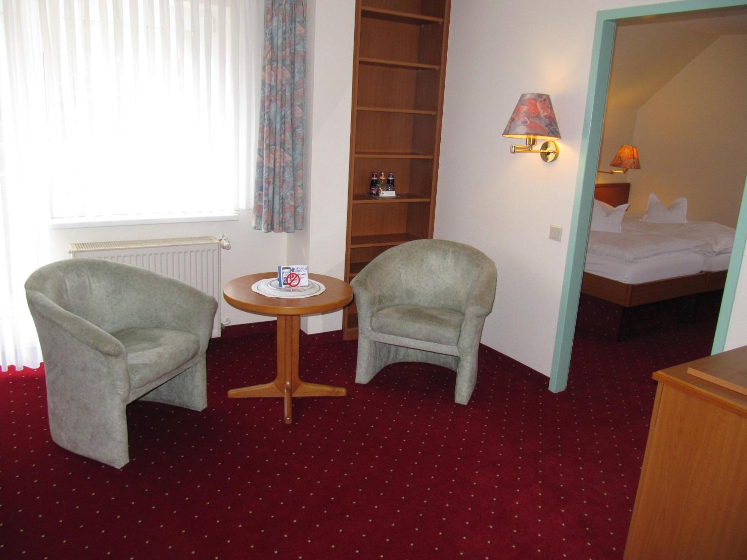 One-Bedroom Suite - Photo 1