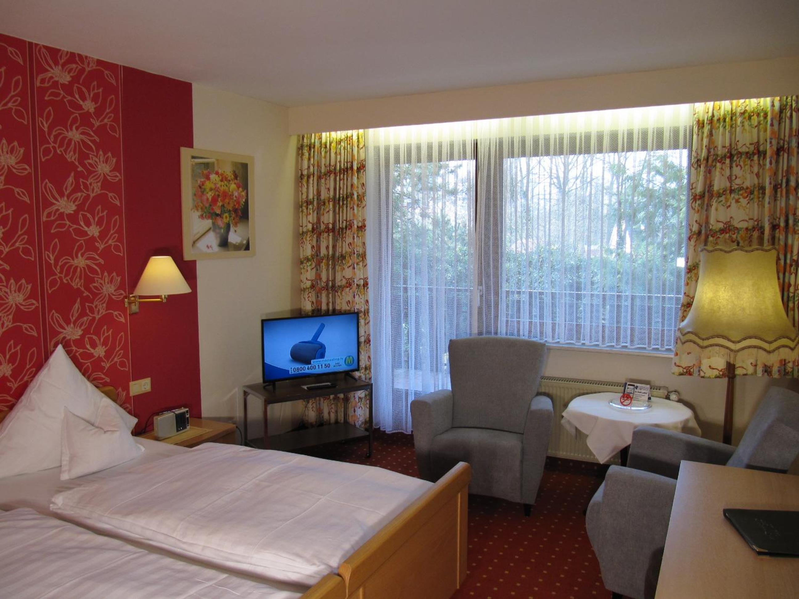 Budget Double Room - Photo 1