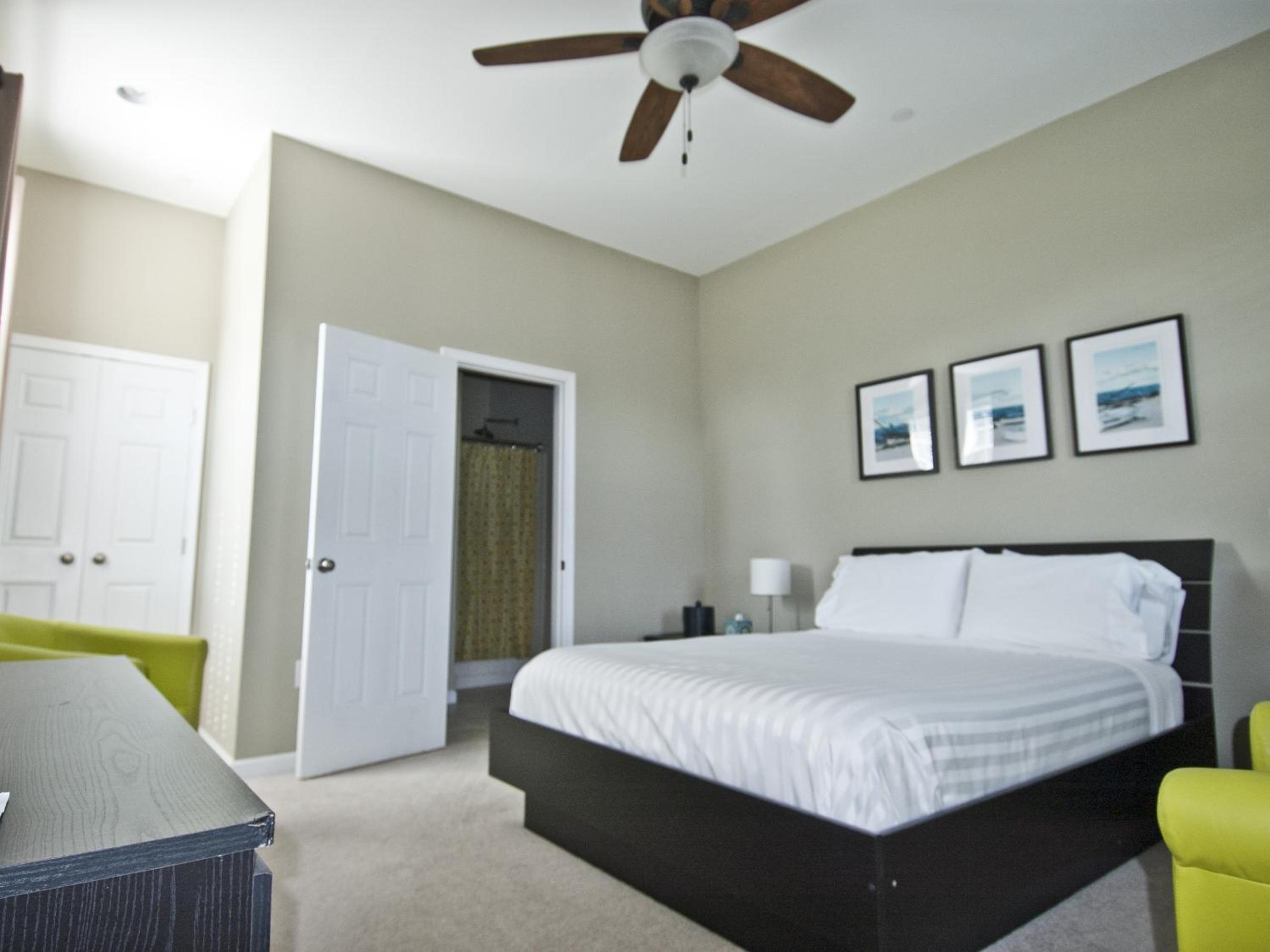 Queen Room with Balcony