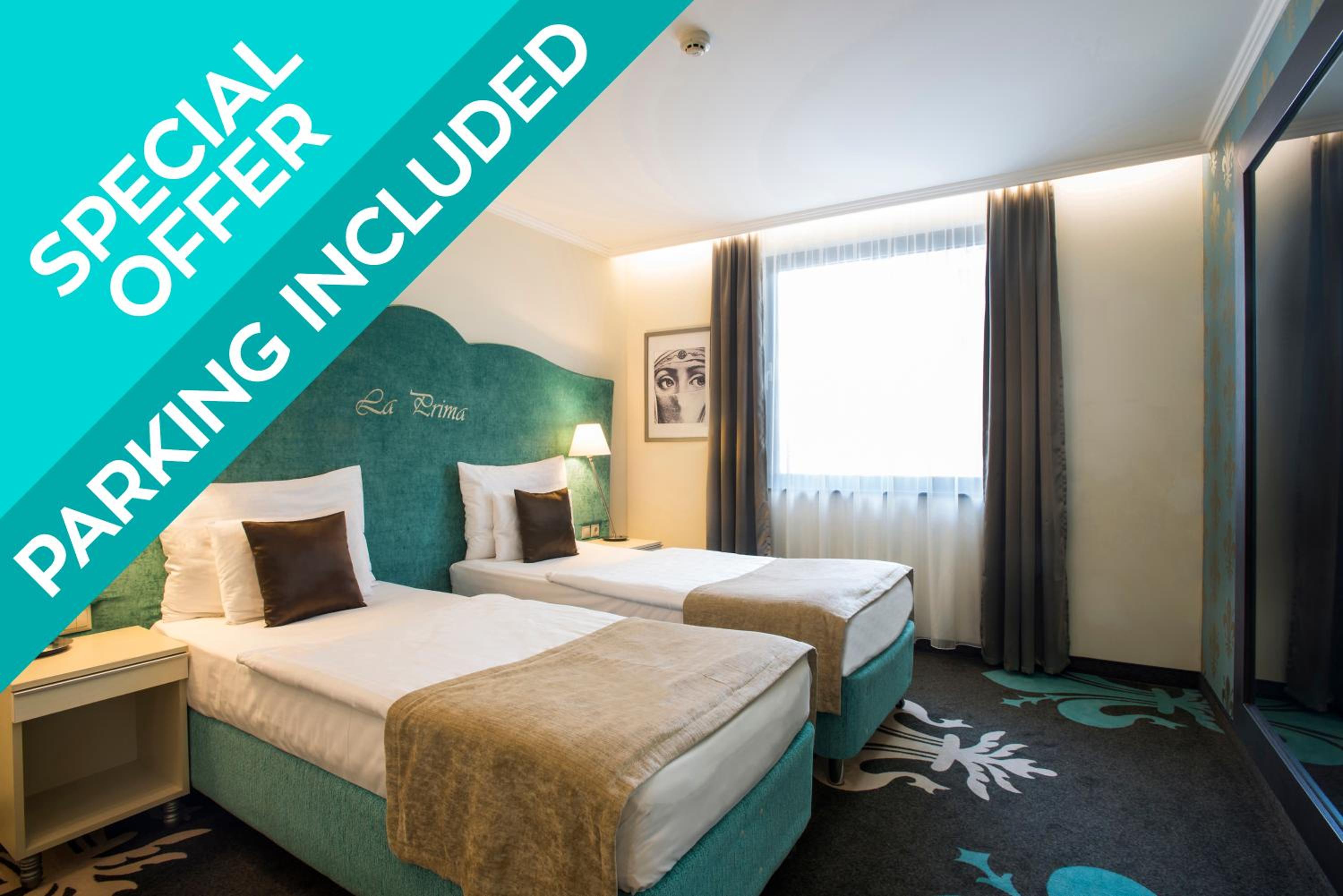 Double or Twin Room - Parking included