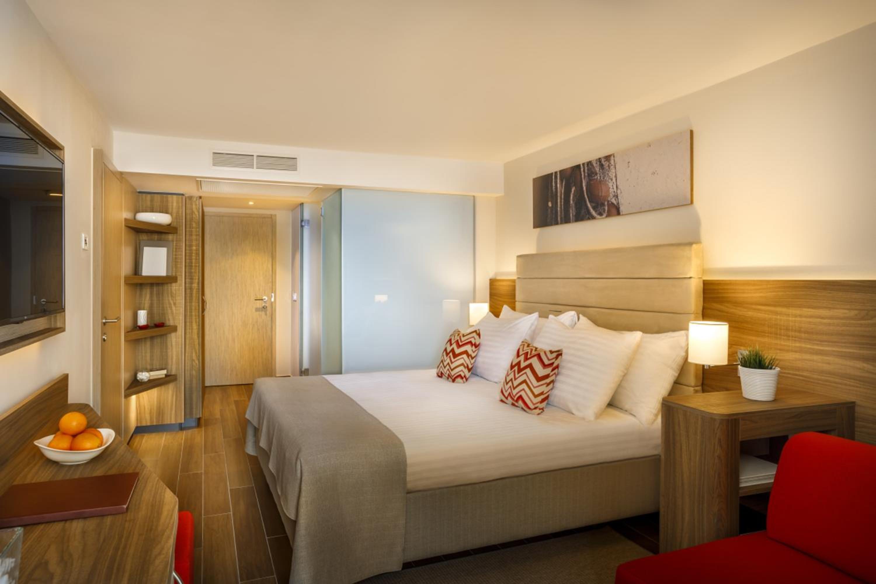 Room for 2+1 Seaview - Family photo 3