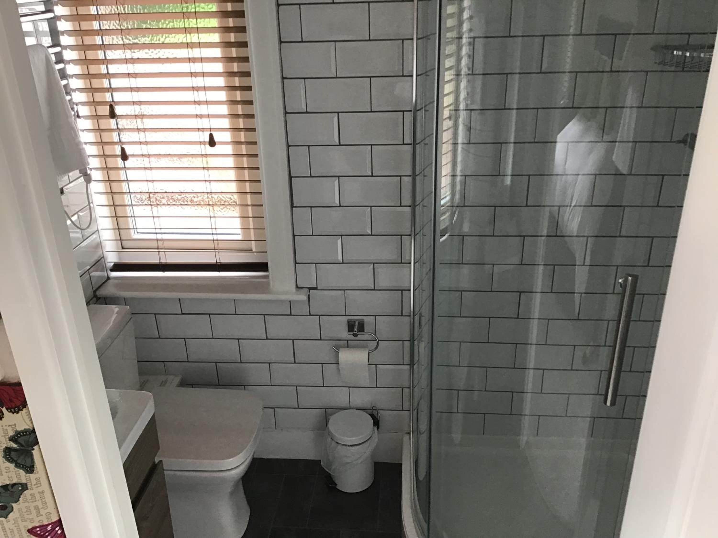 Double or Twin Room with Private Bathroom photo 2