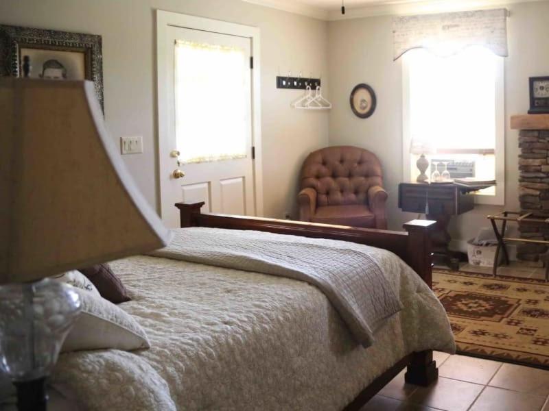 Deluxe Queen Room photo 2