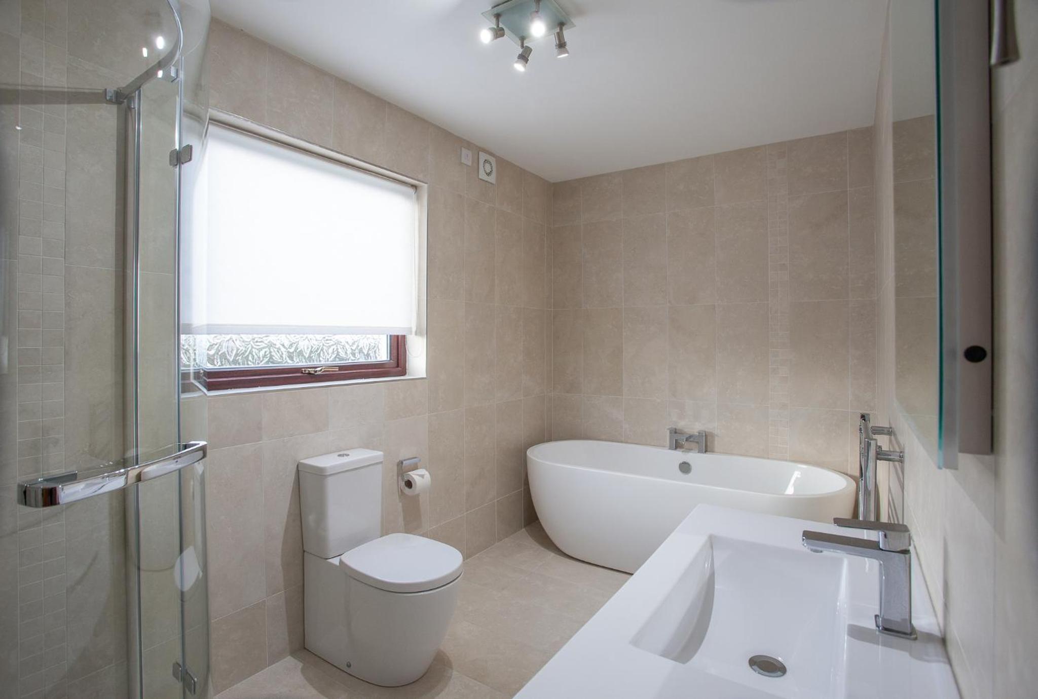 Double Room with Private Bathroom - Photo 6