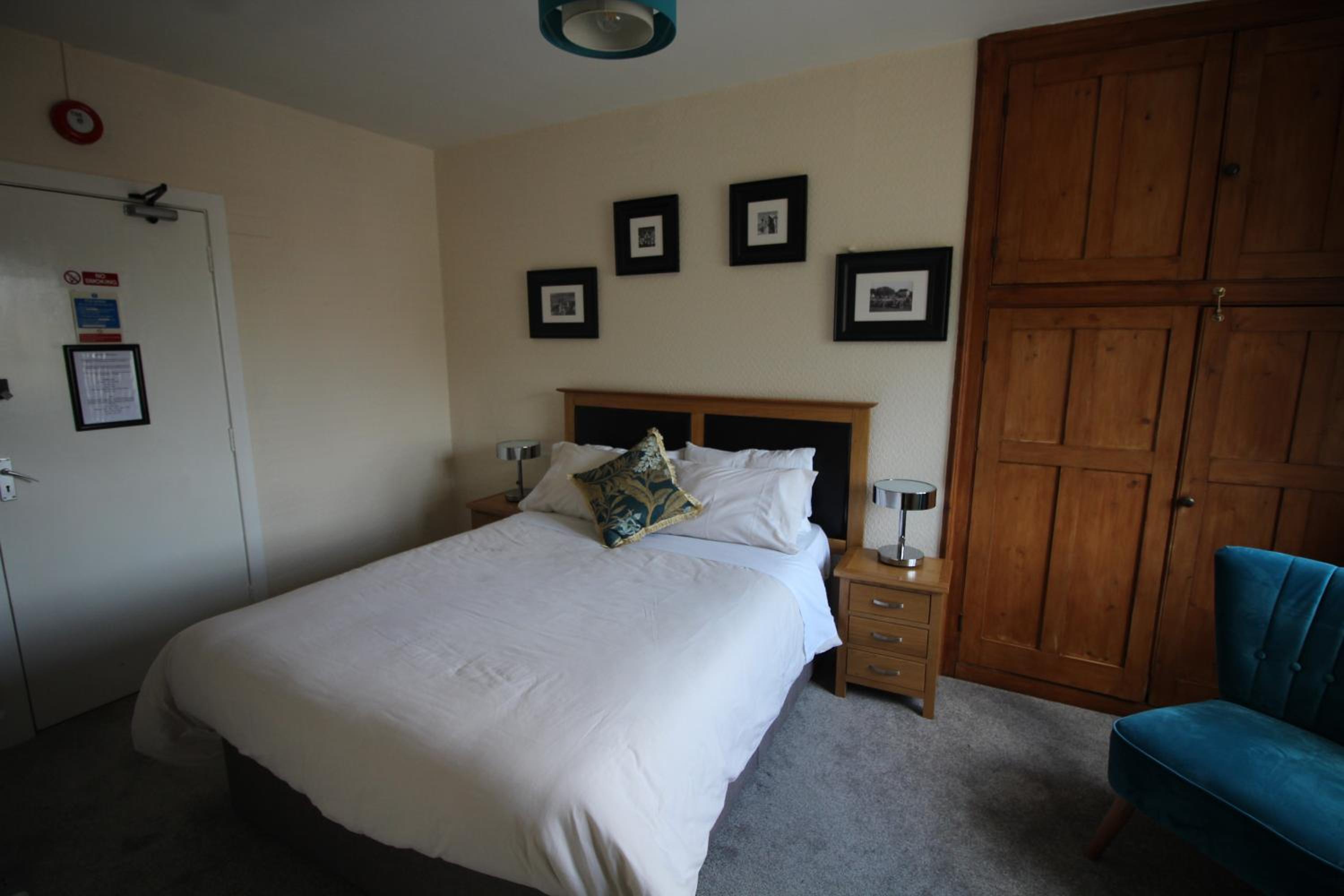 Standard Double Room photo 2
