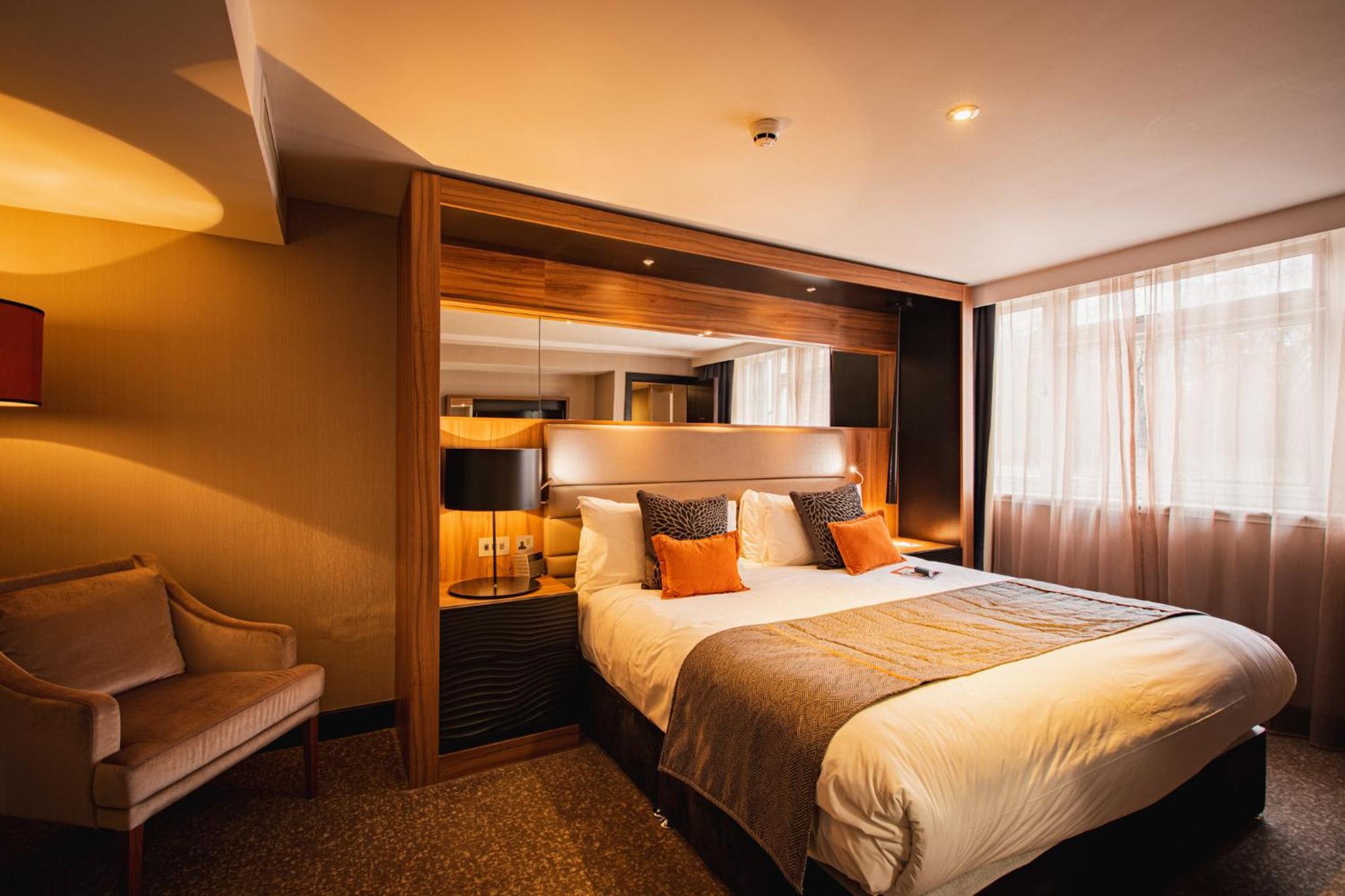 Standard King Room photo 2