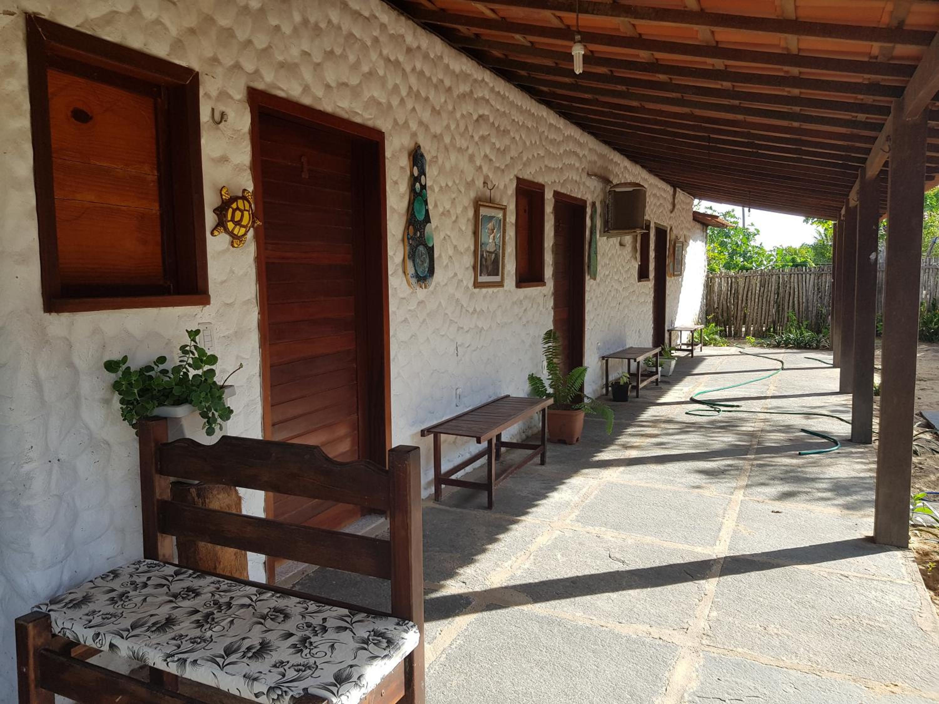 Quadruple Room with Private Bathroom - Photo 9