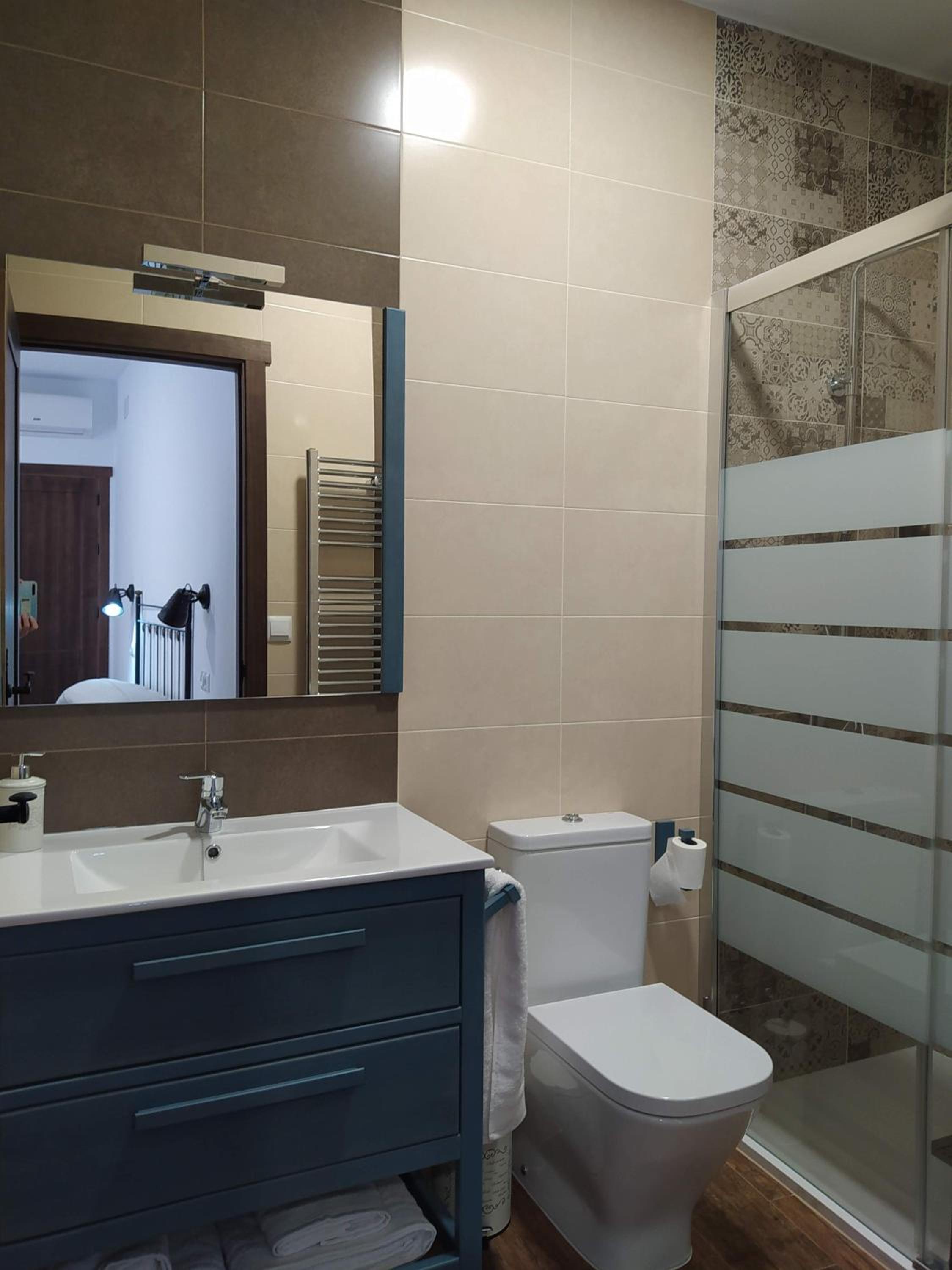 Double Room With Private Bathroom photo 3