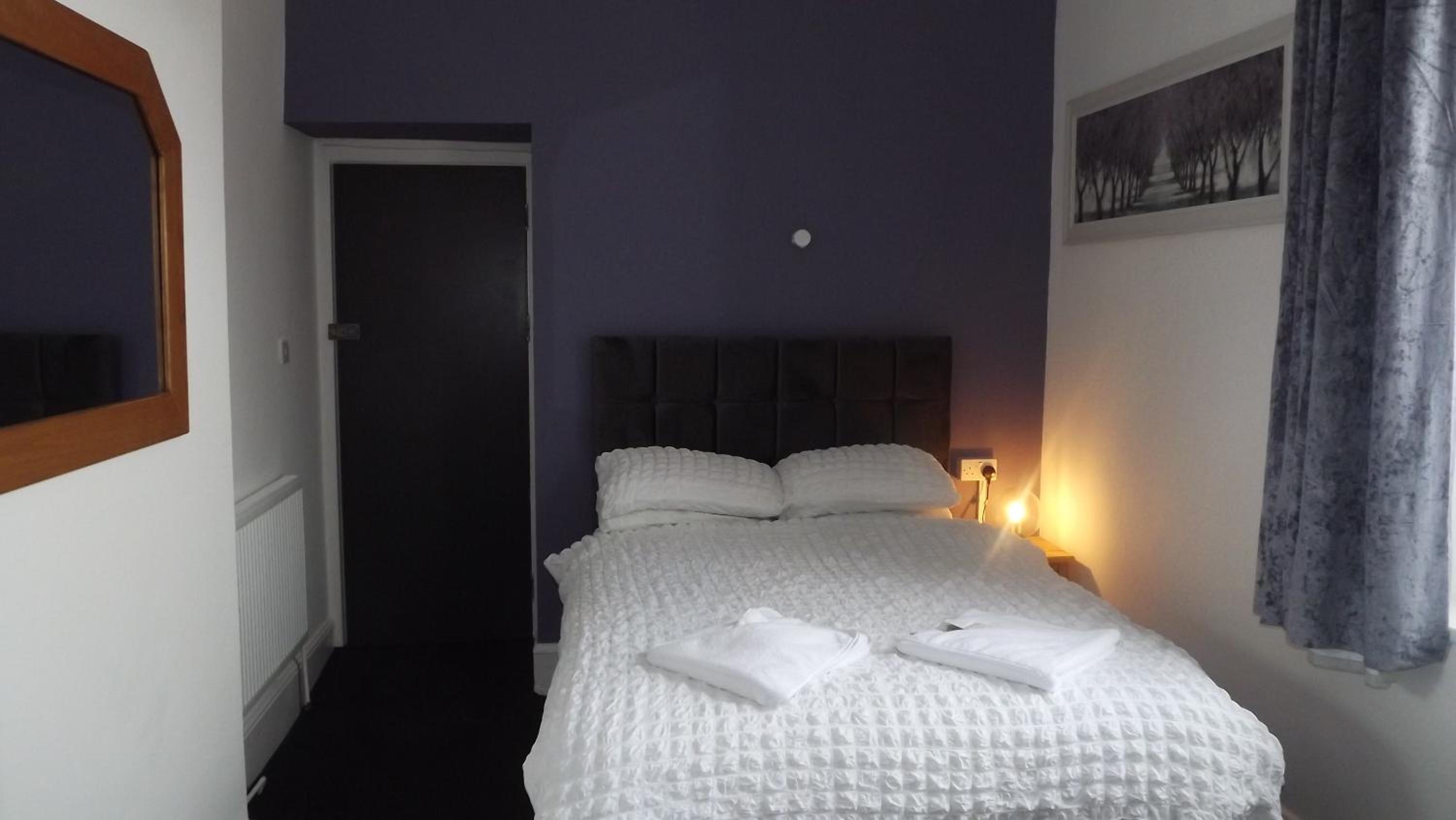 Standard Double Room - Photo 4