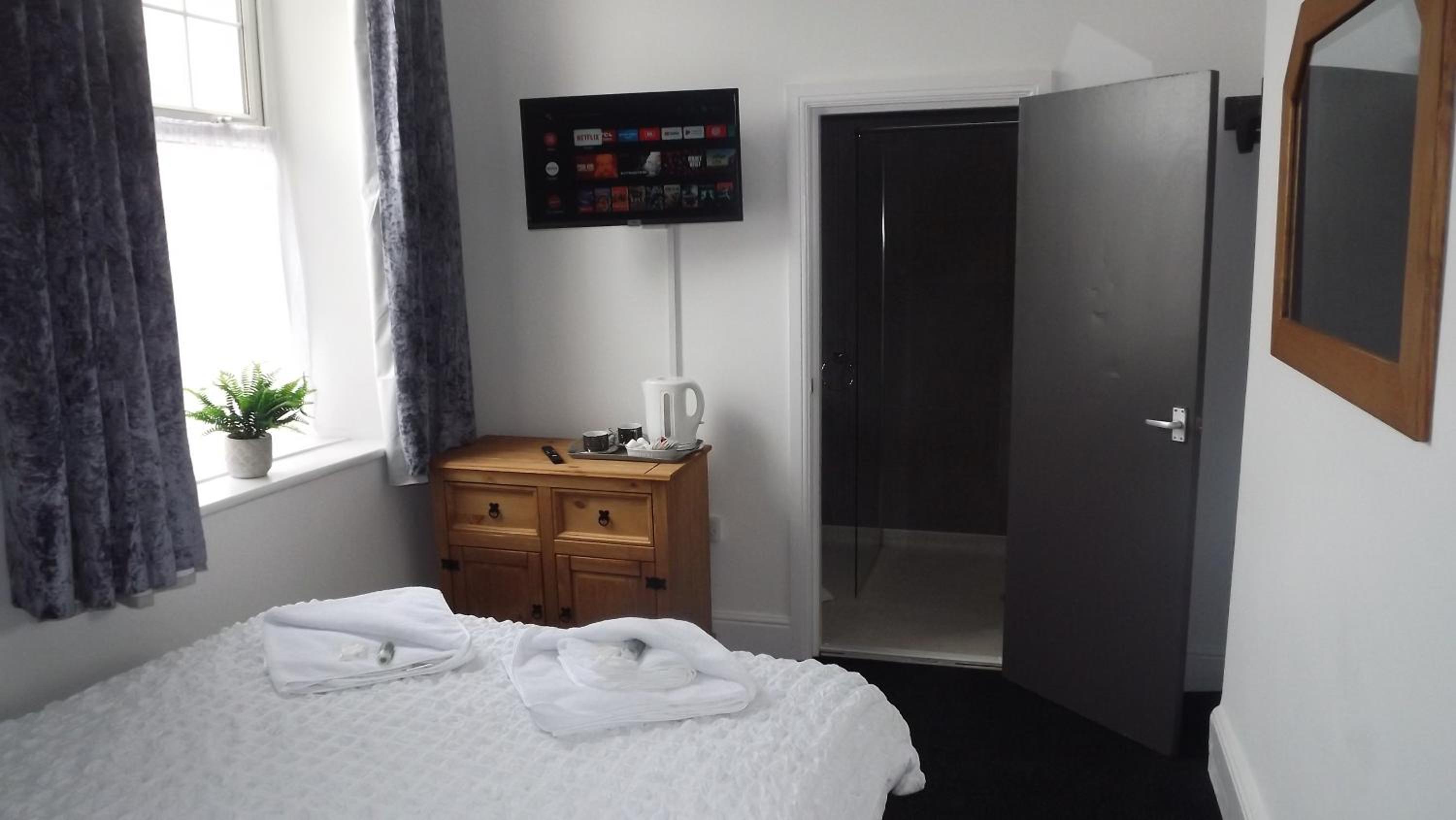 Standard Double Room - Photo 3
