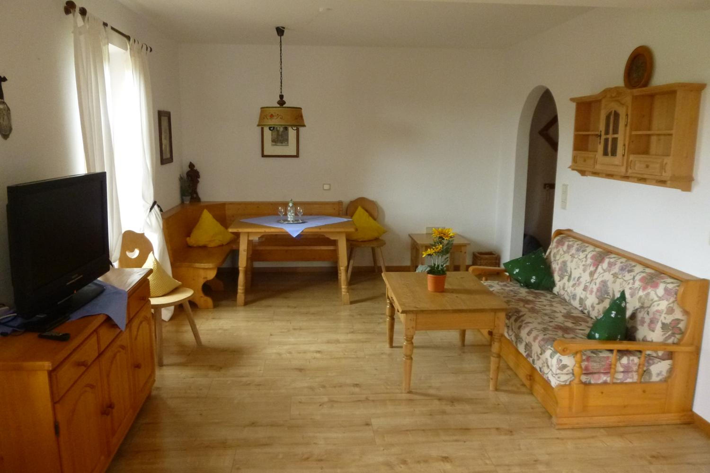 Standard Triple Room - Photo 6