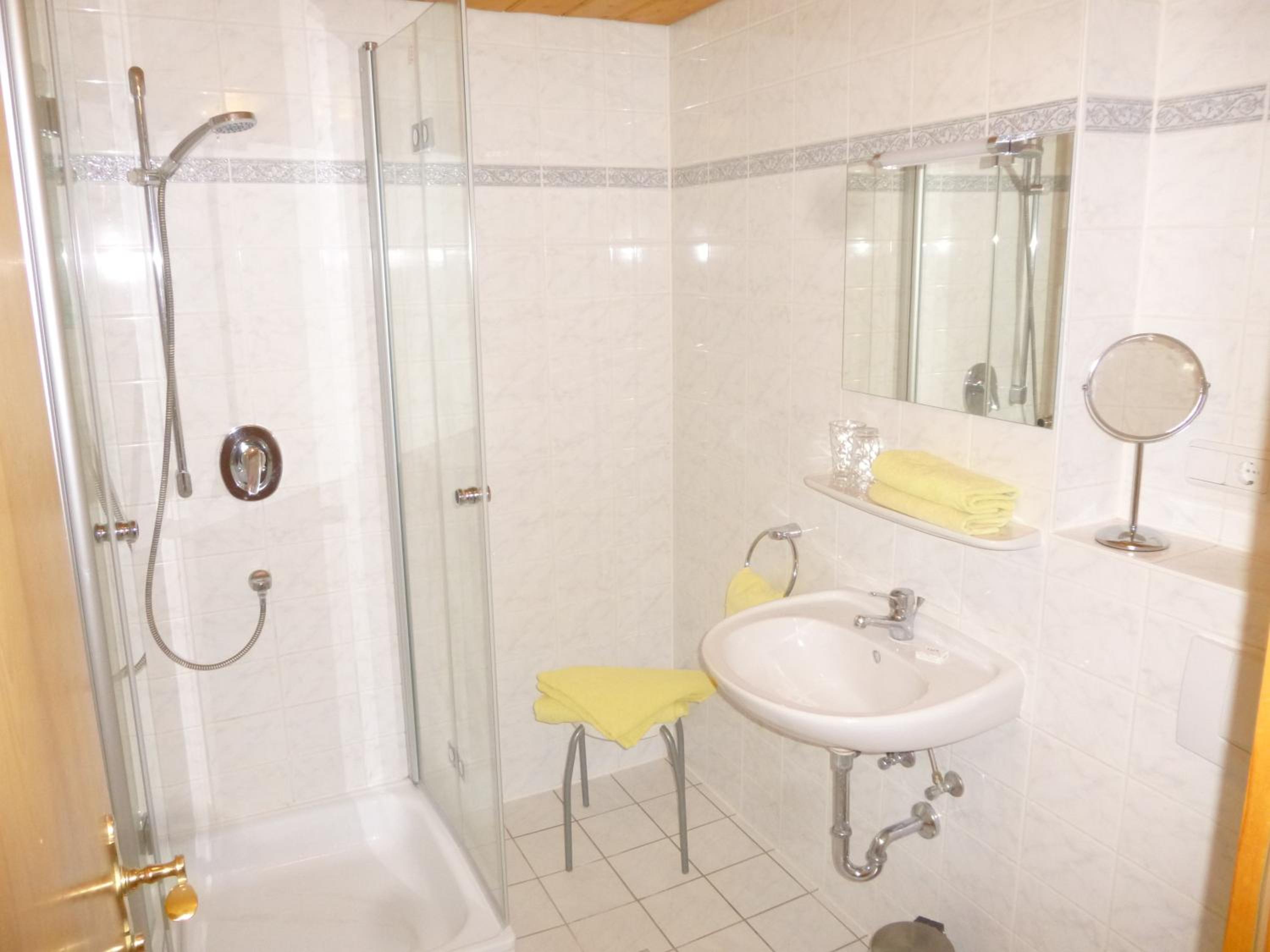 Standard Double Room - Photo 4