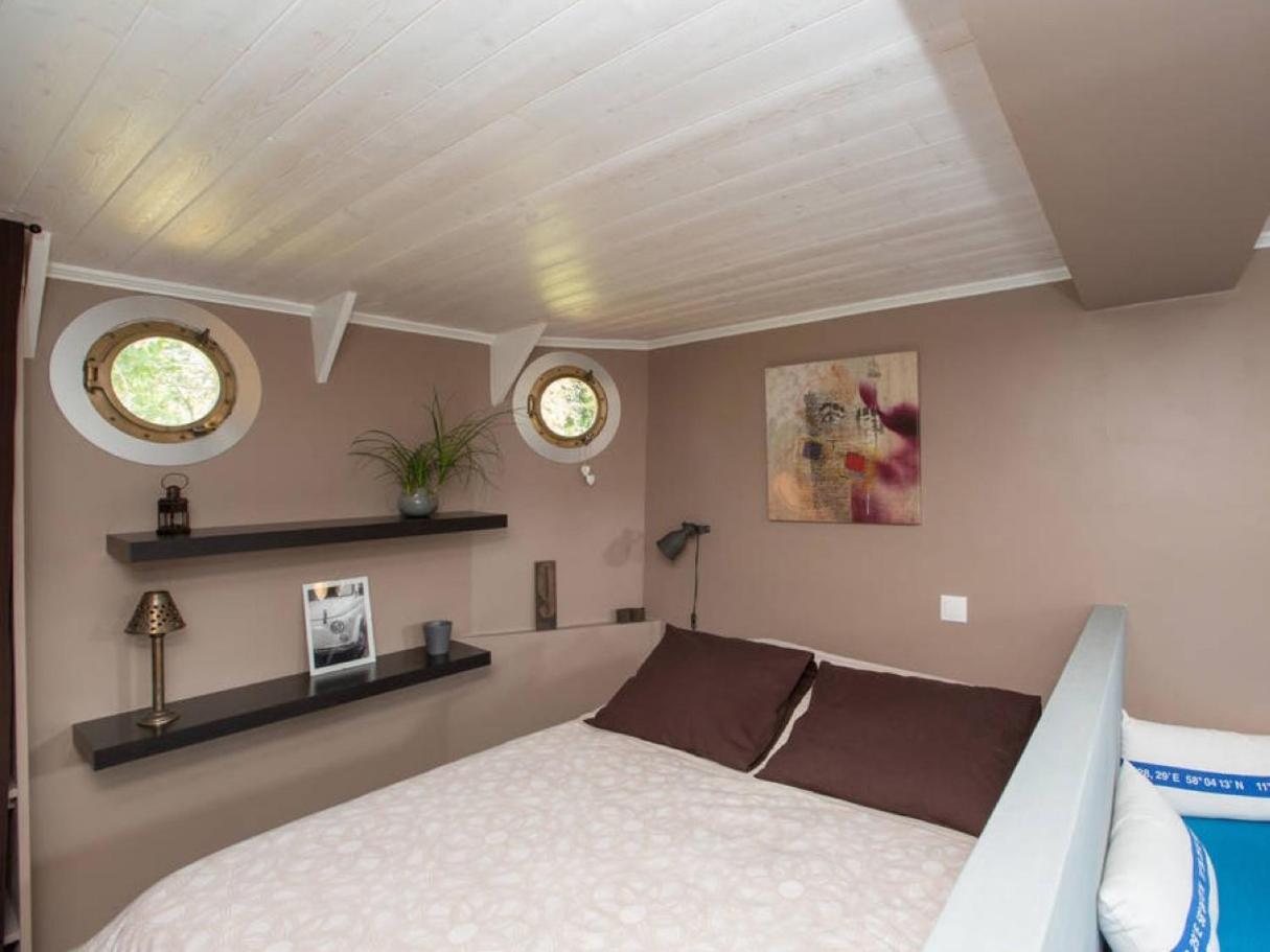 Mobile Home photo 1