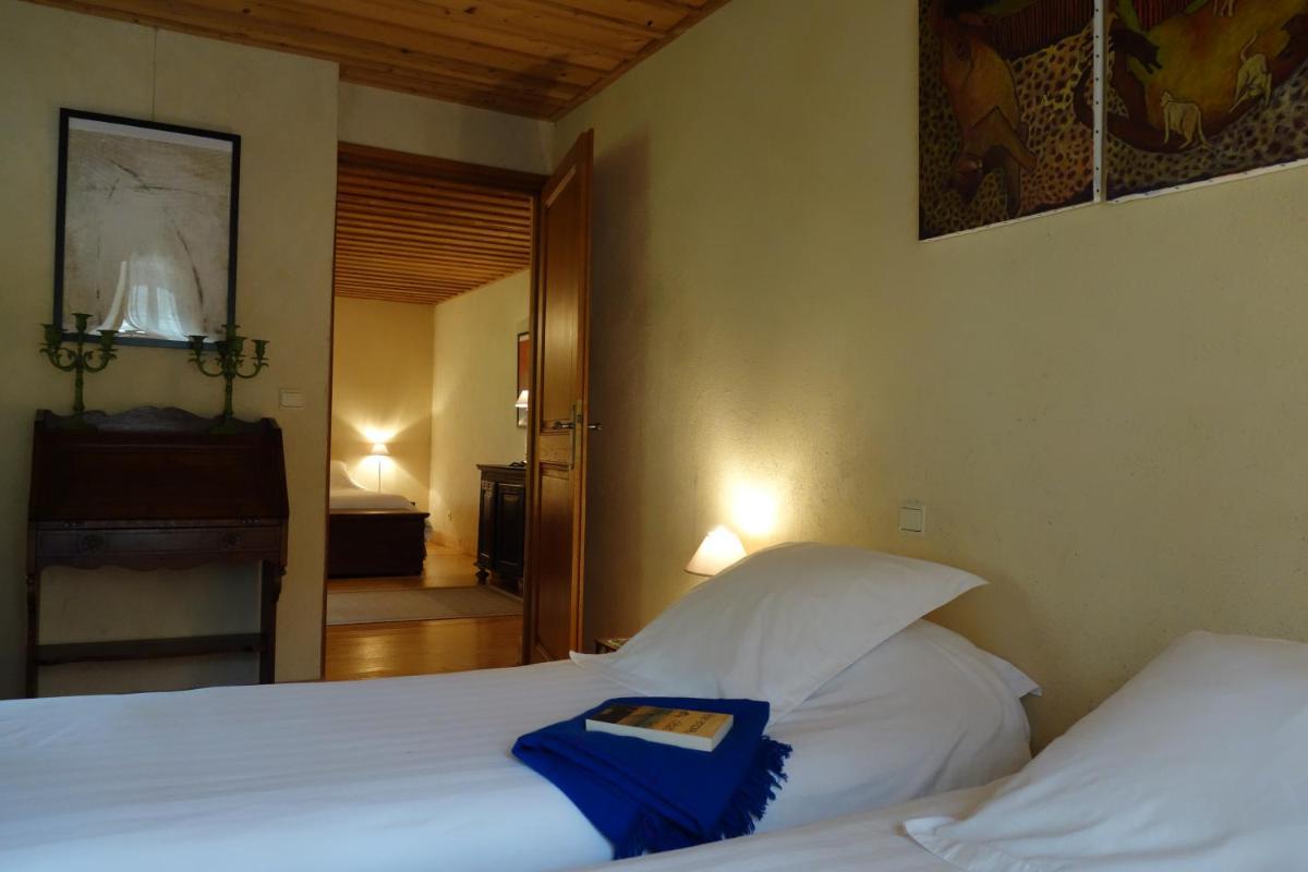 Quadruple Room with Private Bathroom photo 1