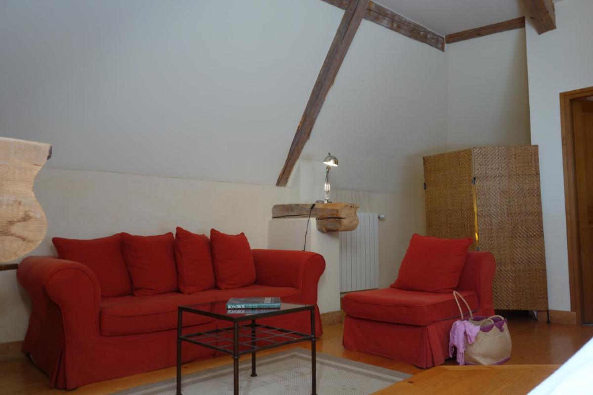 Two-Bedroom Apartment photo 2