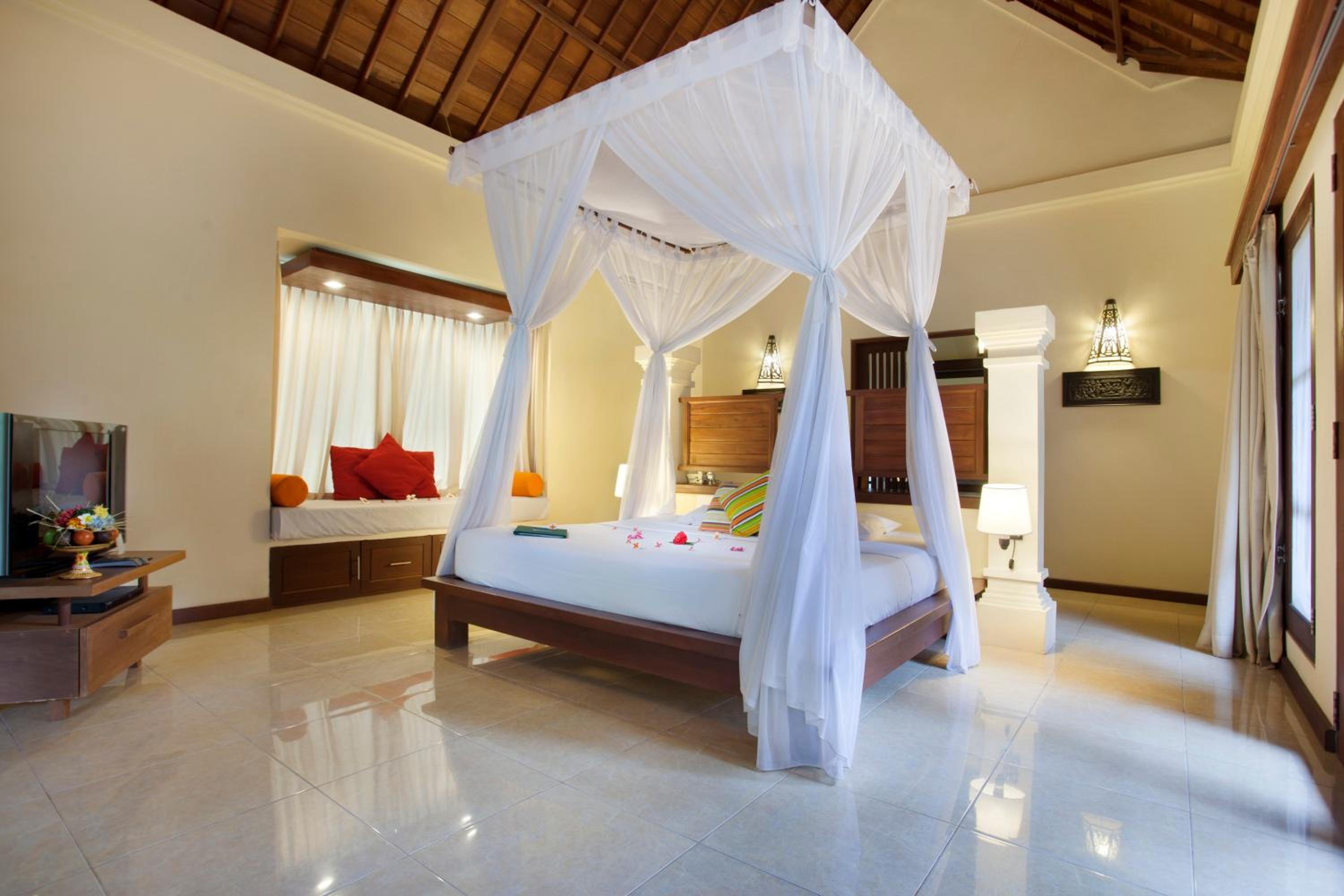 Two-Bedroom Villa with Private Pool - Photo 6