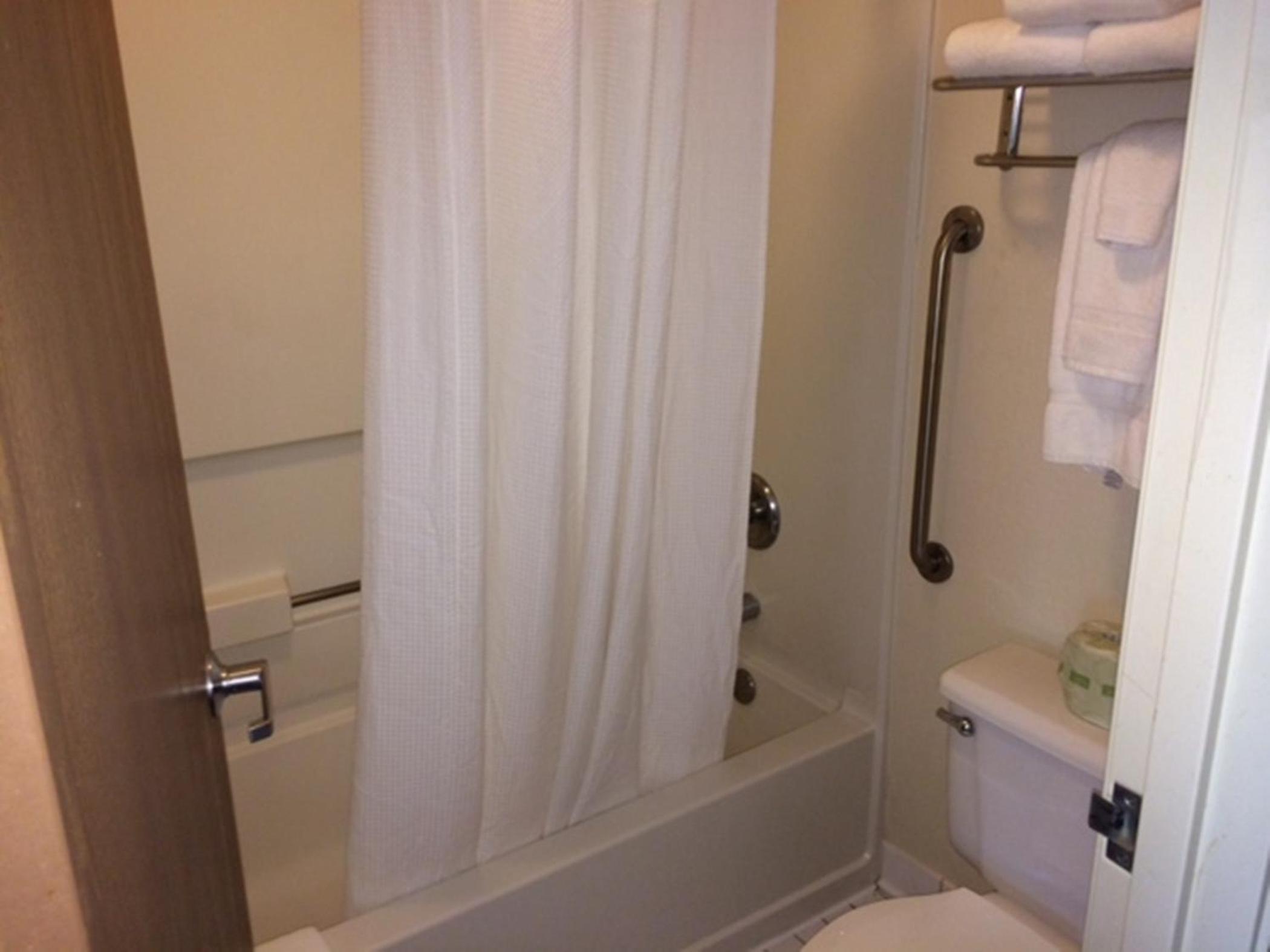 King Room - Non-Smoking - Photo 4
