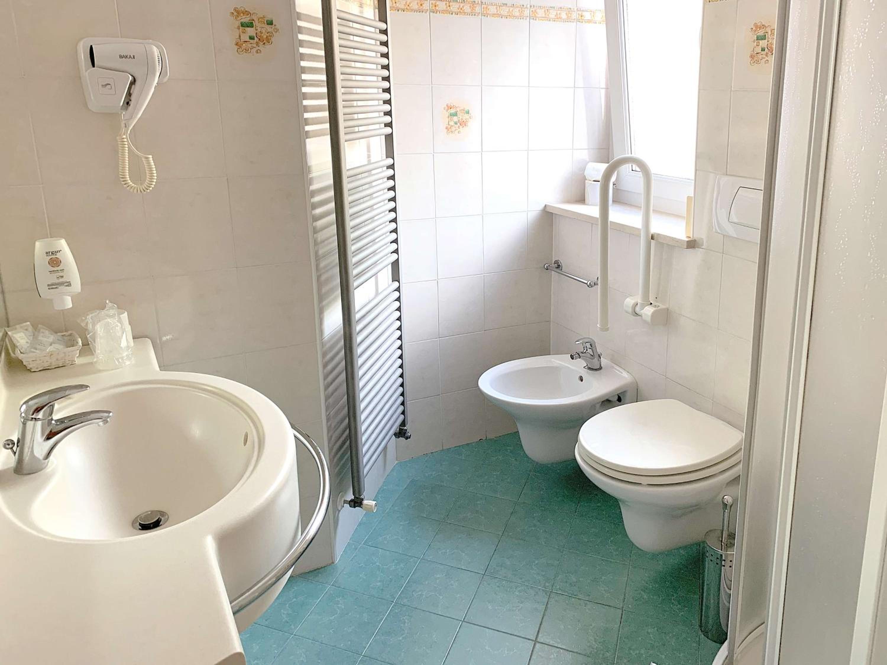 Economy Double Room with French Double Bed photo 3