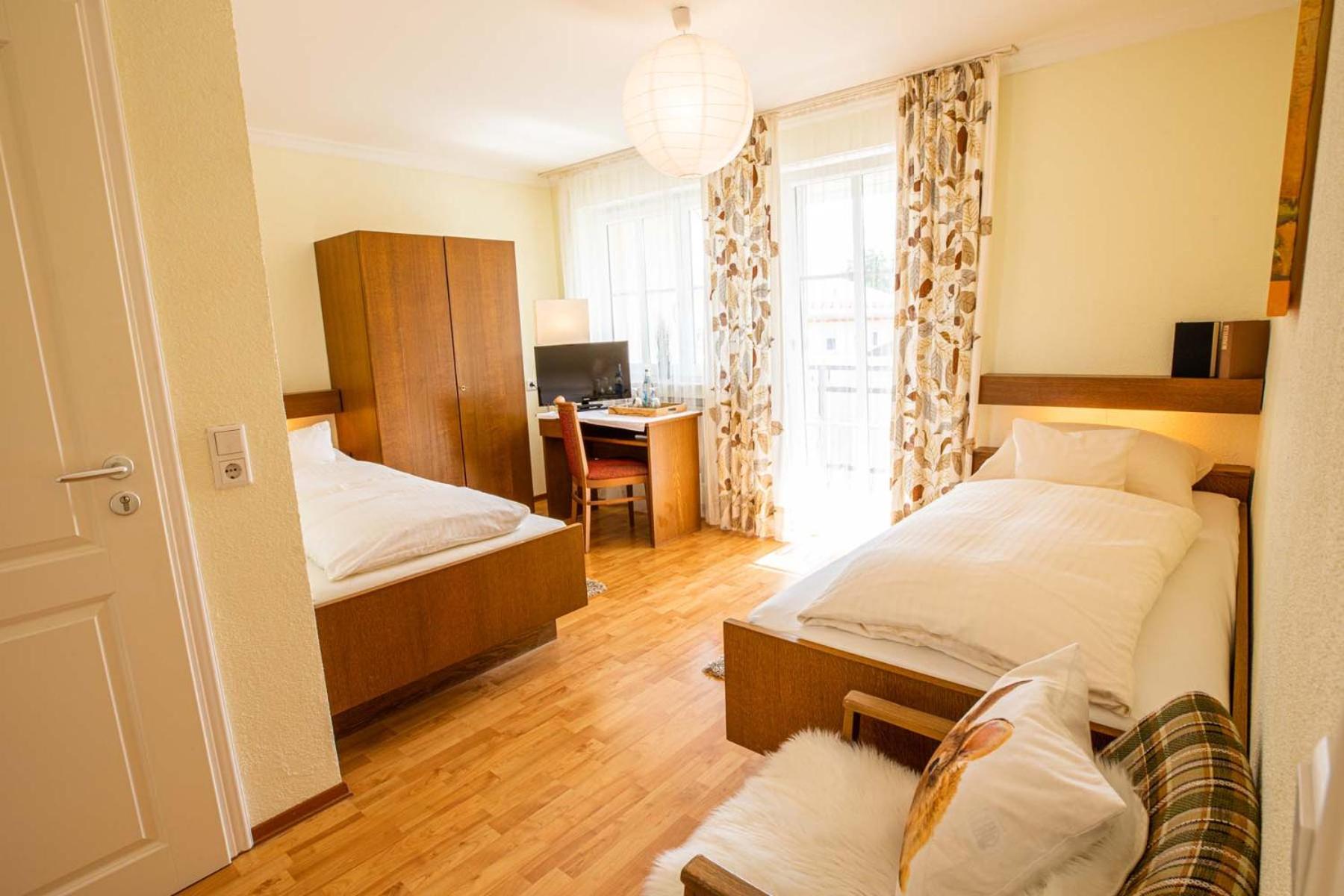 Standard Twin Room photo 1