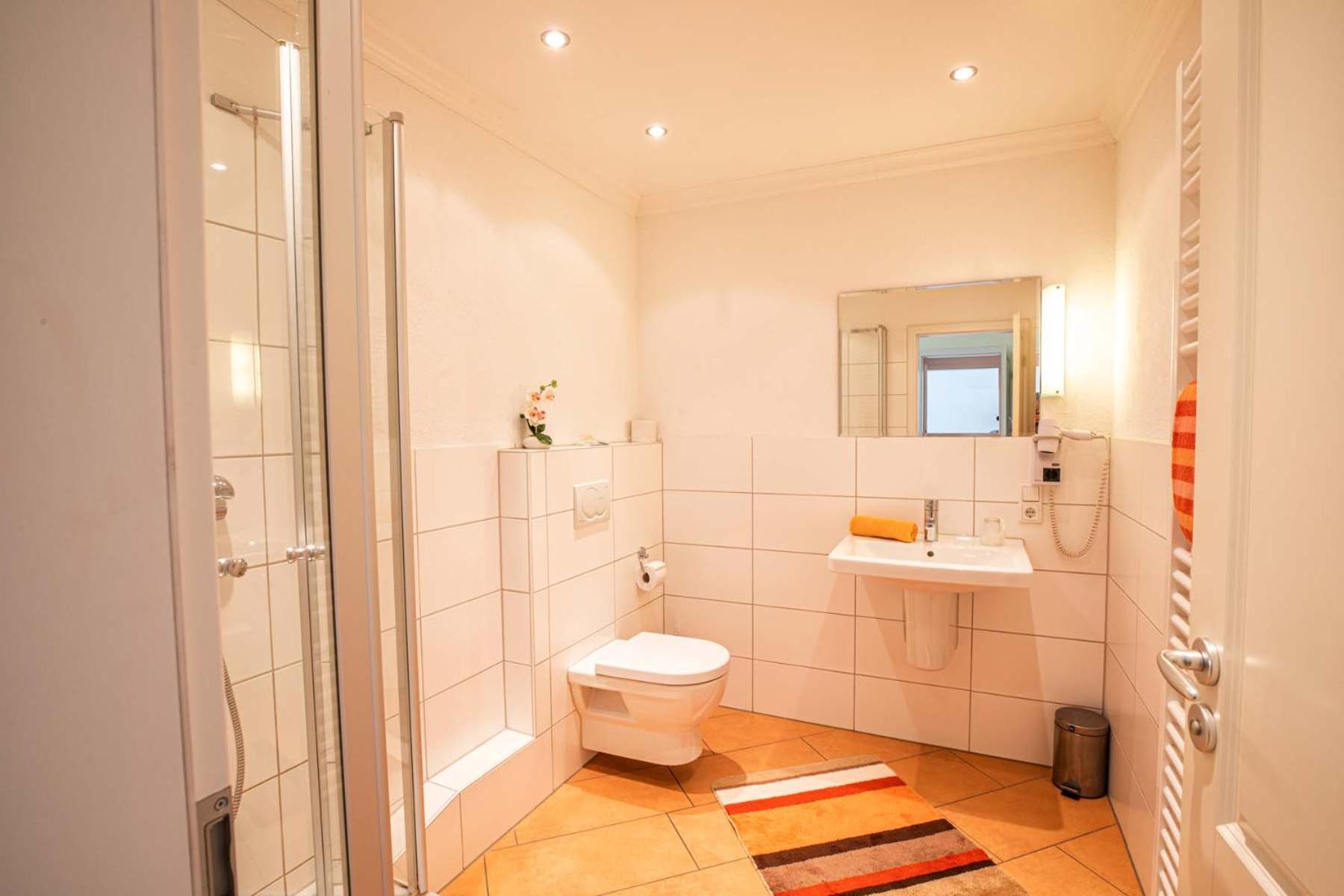 Standard Double Room - Photo 6